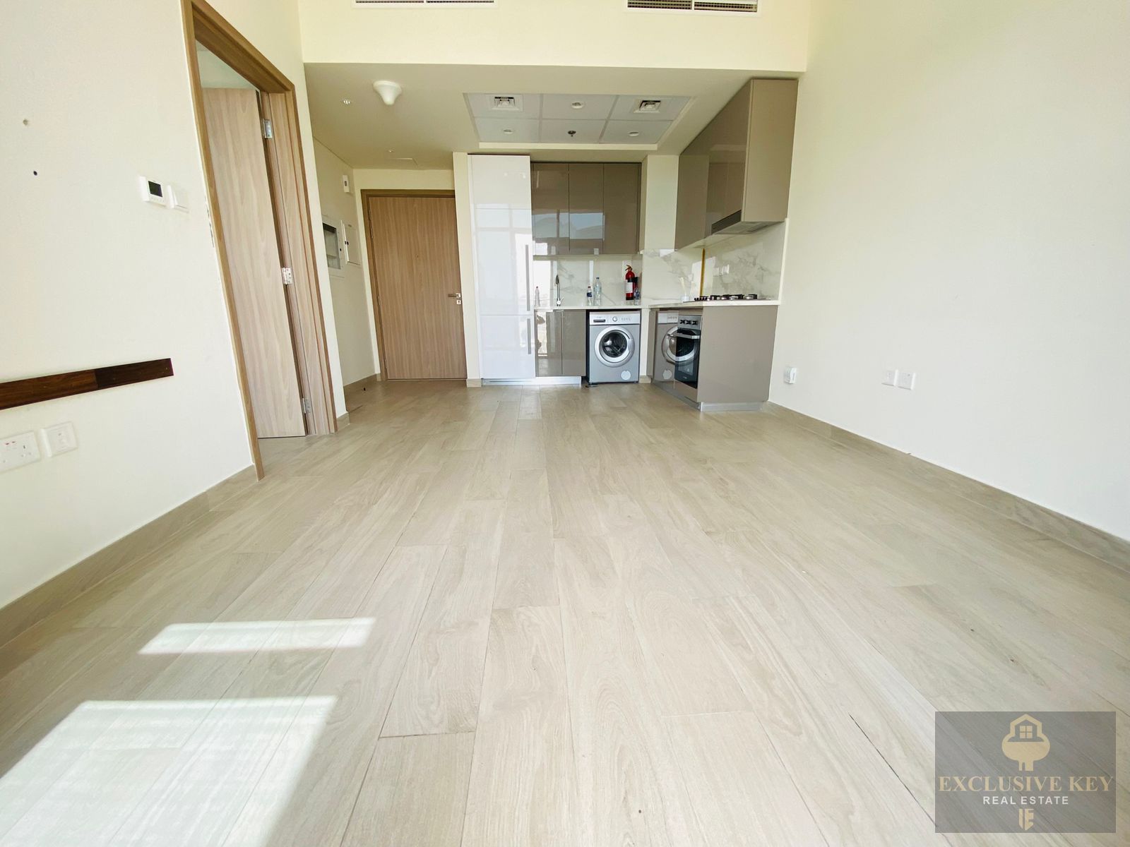 Modern 1BR Apartment | Spacious Layout | Prime Location