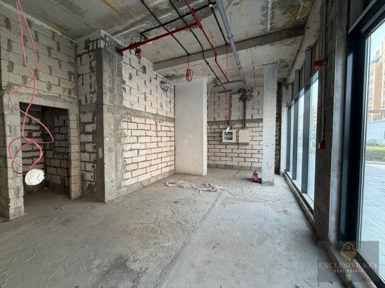 Shell and Core Retail Unit for Rent in Dubai – Perfect for New Business Setup