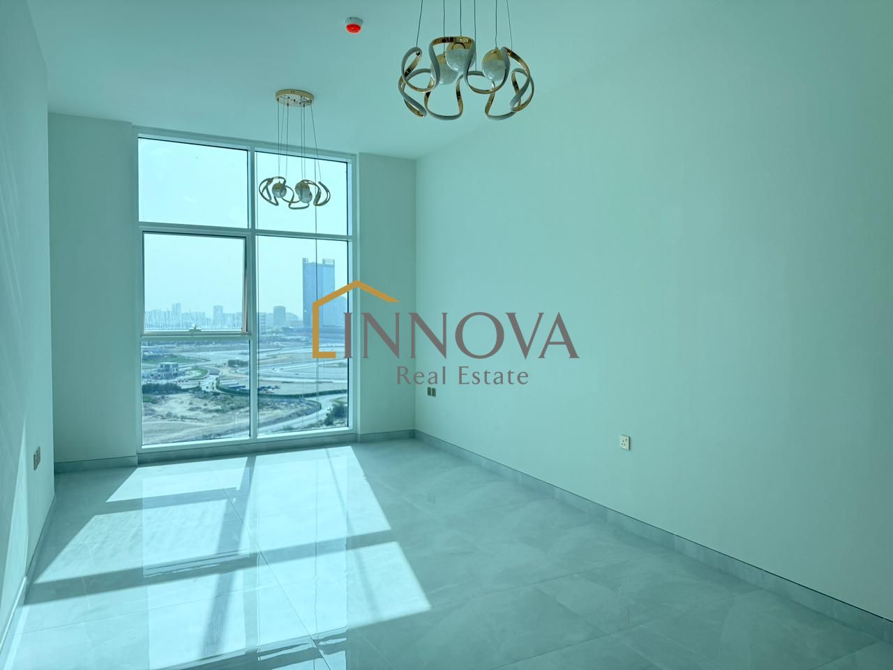 Modern Design | Fitted Kitchen | Ready to Move