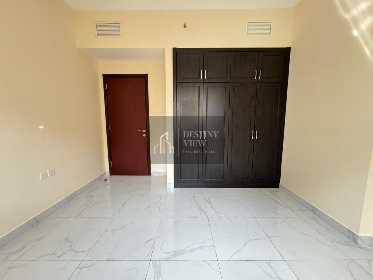 Hot Offer 2 BHK In Muweilah Commercial For Rent In Just 46k With wardrobe