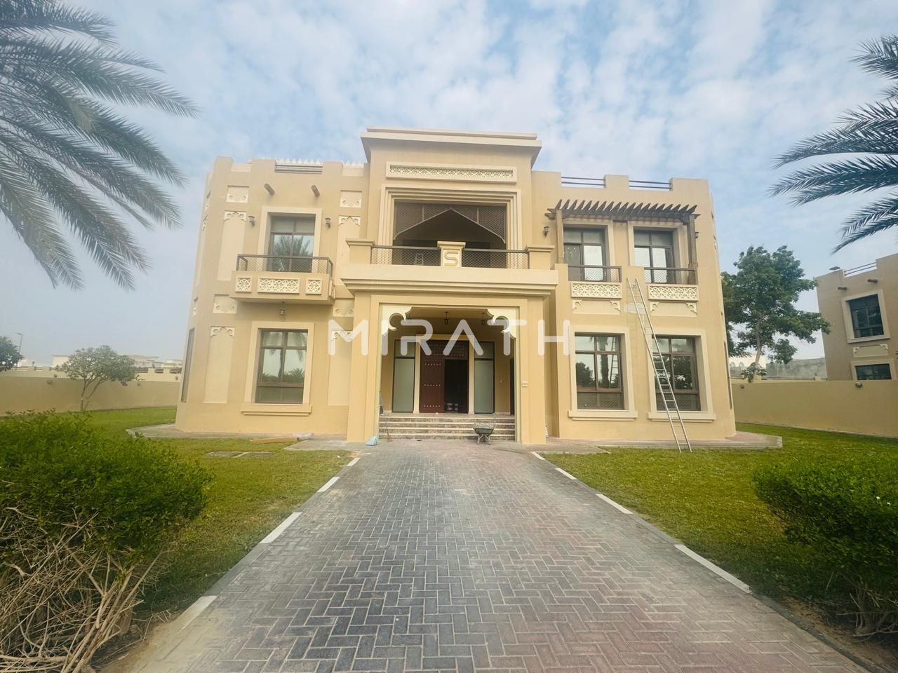 5-Bedroom Family Villa| Garden| Shared Pool