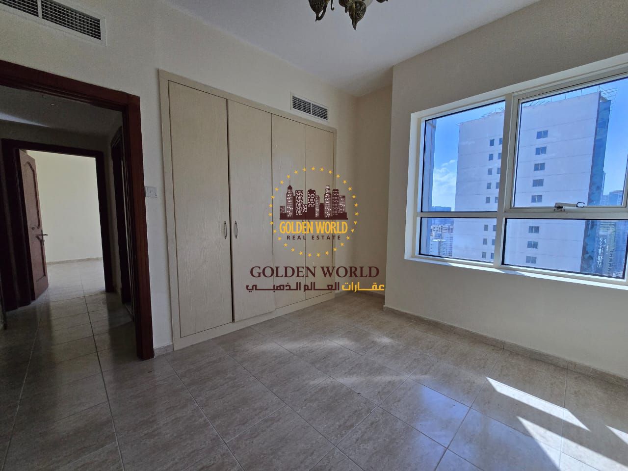 3BR apartment for rent in Al Taawun, Sharjah. Prime location near services, free gym & pool, free parking, AC paid by owner, 4 or 6 cheques.