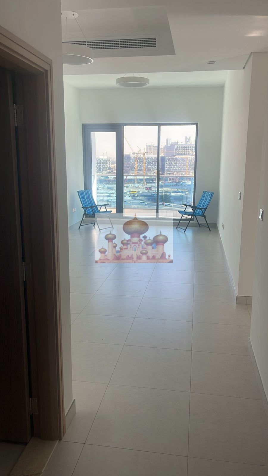 !Canal & City View! Stunning Close Kitchen 2 BHK For Rent in The Bay Tower