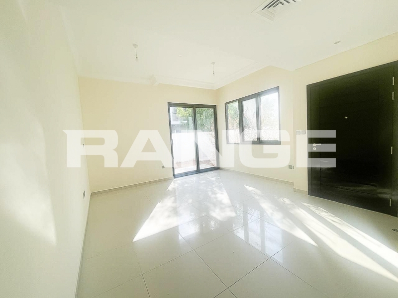 Corner Unit | Maids Room | L Shape Garden