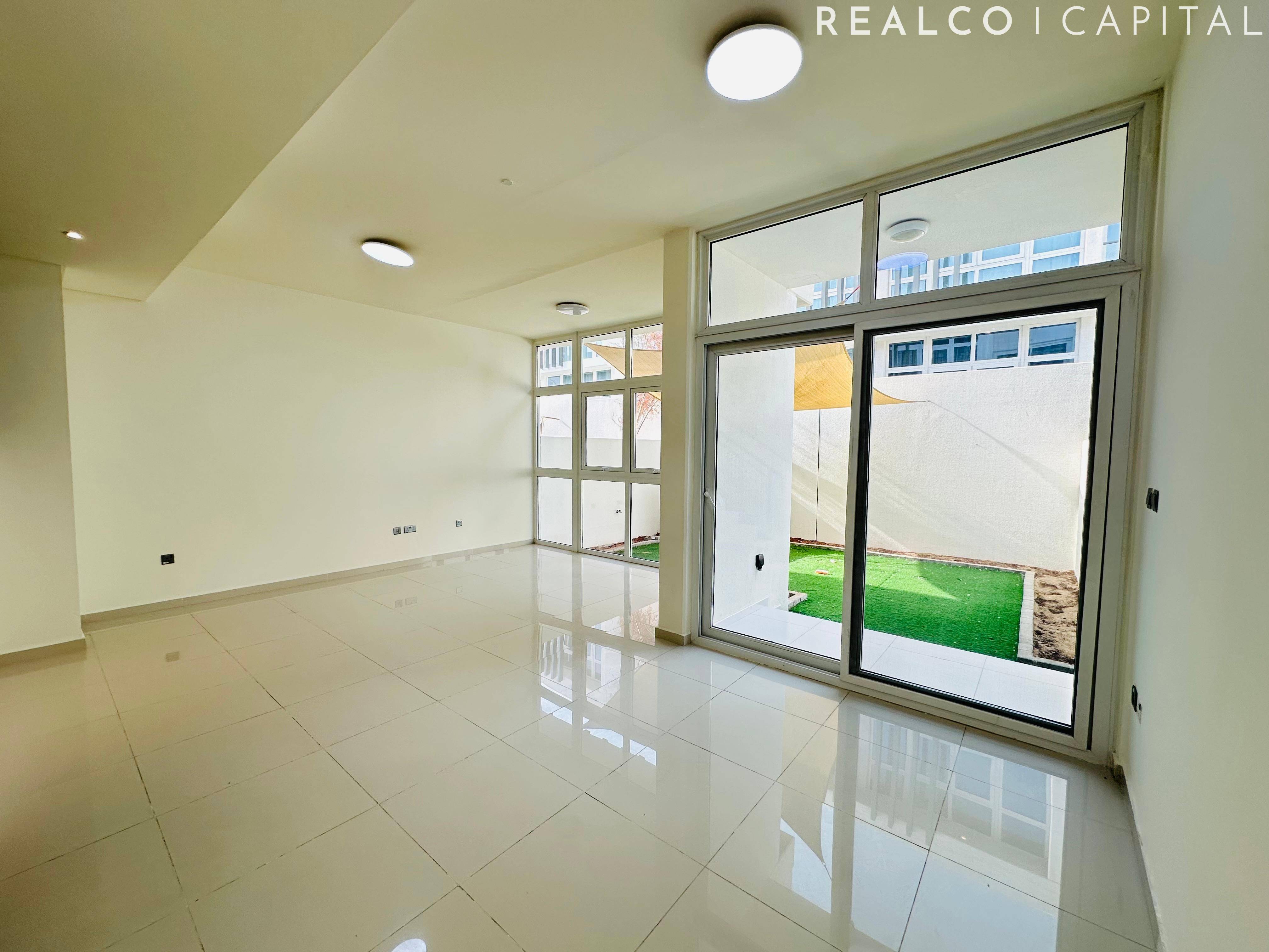3 Bedroom With Maids Ready To View In Centaury Cluster