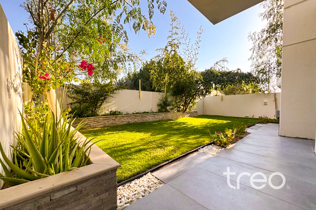 Upgraded | Single Row Type A | Modern Living