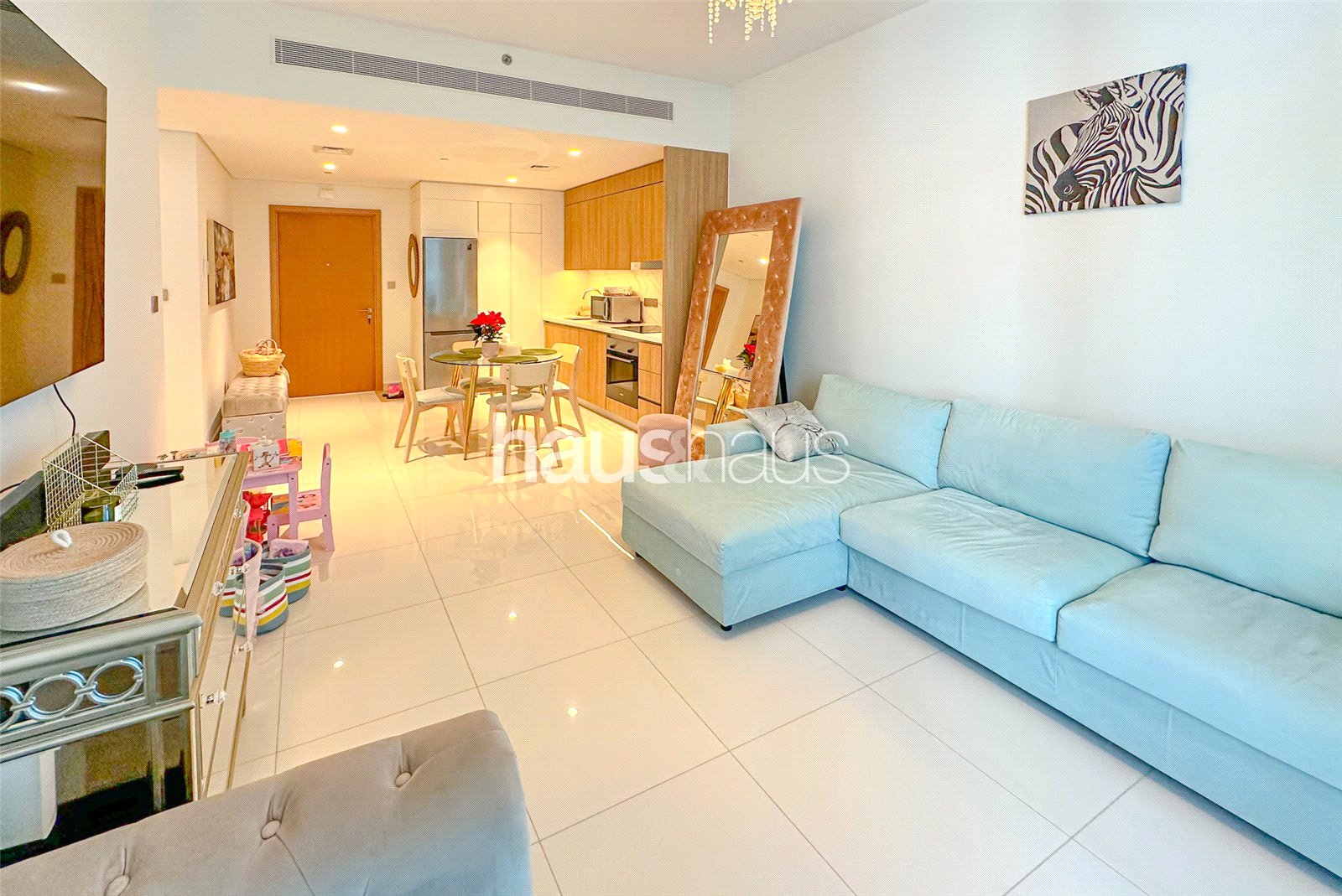 View Today | Furnished | Palm Side