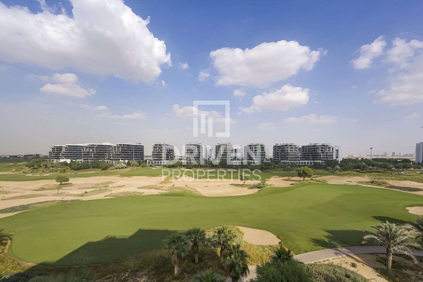 Stunning Golf Course View | Closed Kitchen