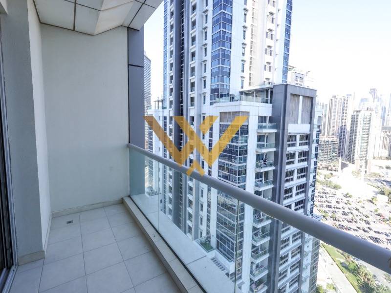 Spacious 2BR | Vacant | Steps from Metro