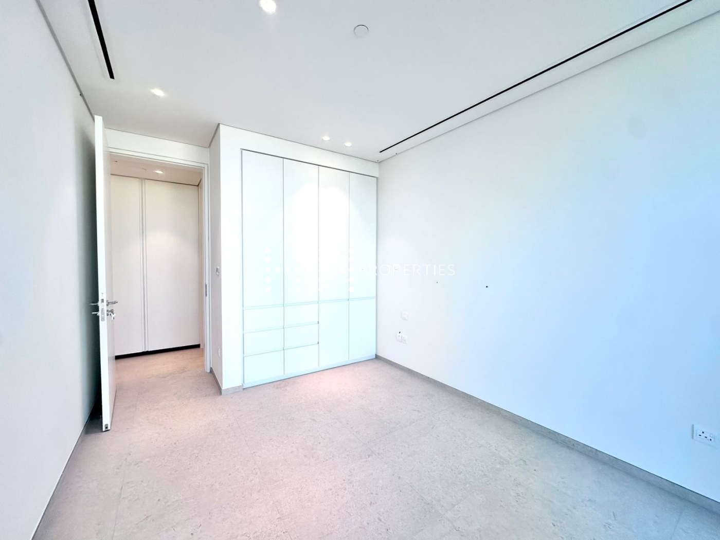 1BR Burj Khalifa view | Massive Wardroble | Eden House