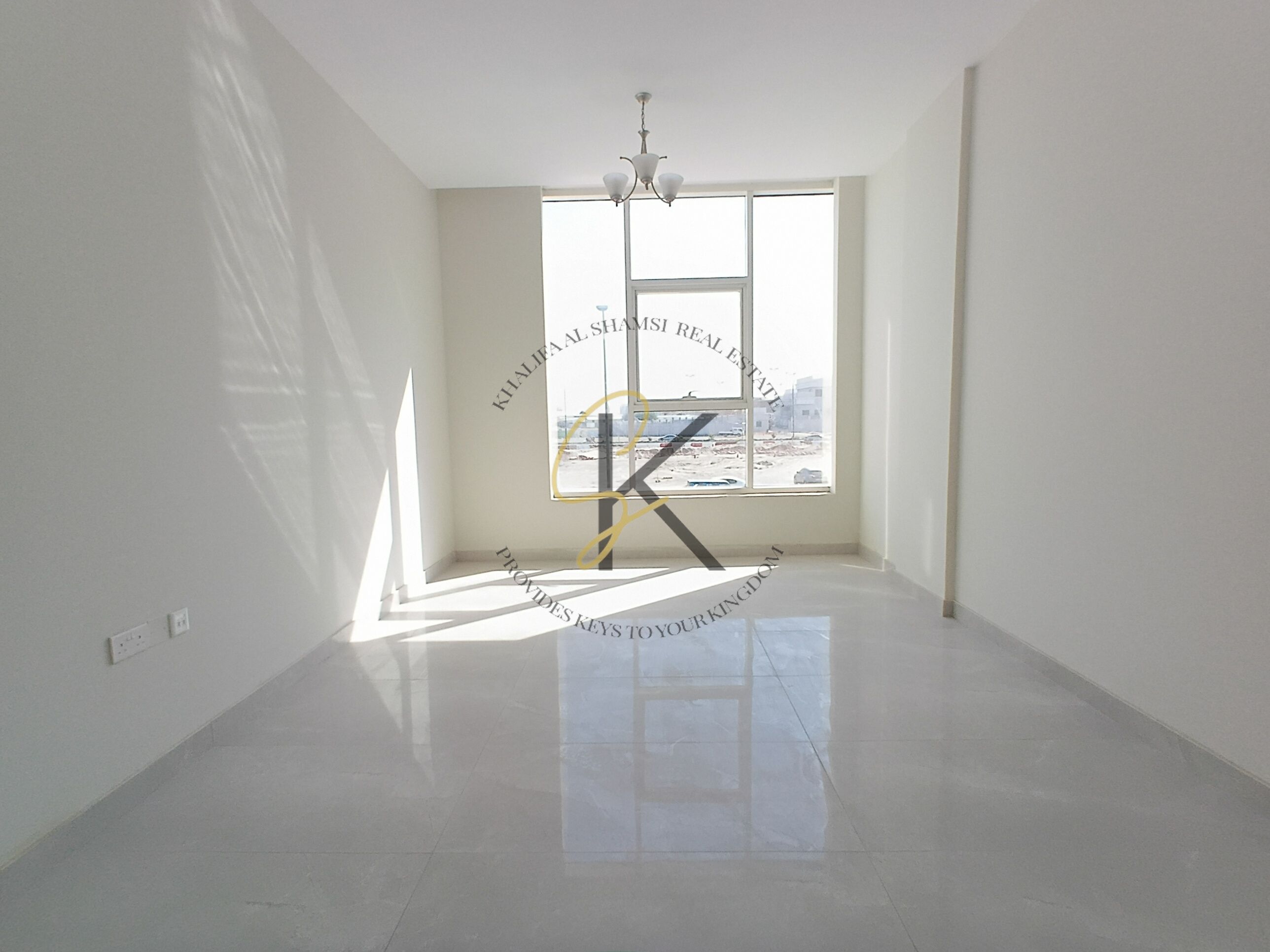READY TO MOVE FULL OF FAMILY BUILDING FOR CONTACT BABAR