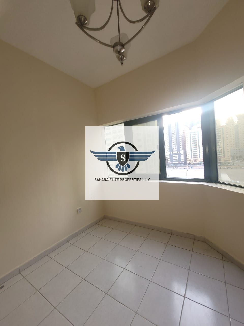 2bhk in very prime location family only with jym and kids play area
