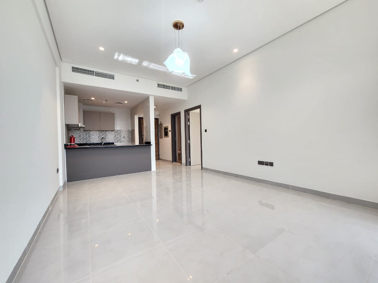 Book now Luxury Apartment With brand new building