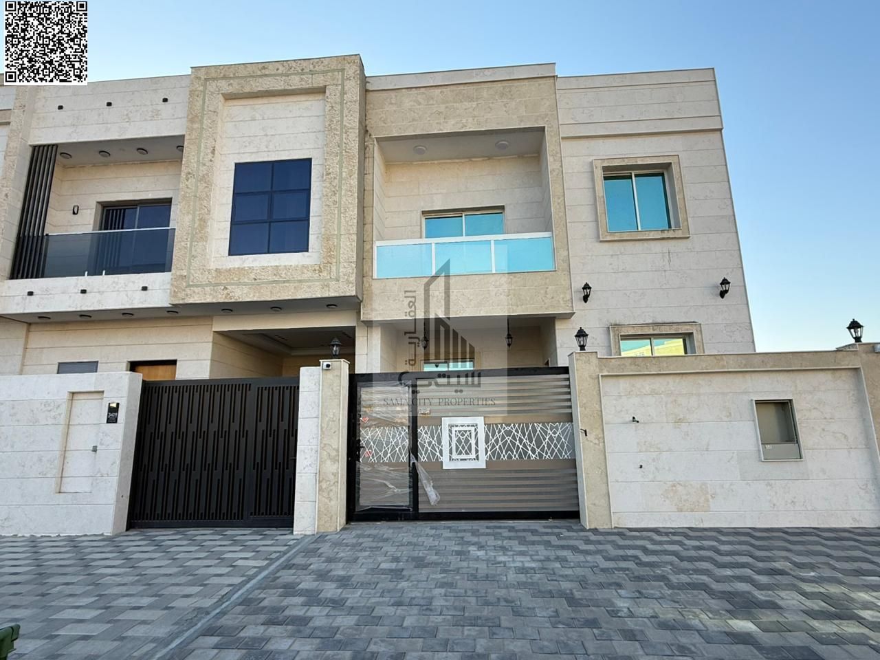 Villa for Sale in Al-Haliyo Area Features: • 5 Master Bedrooms • Majlis with Bathroom • Living Room with Bathroom • Main Kitchen • Maid's Room
