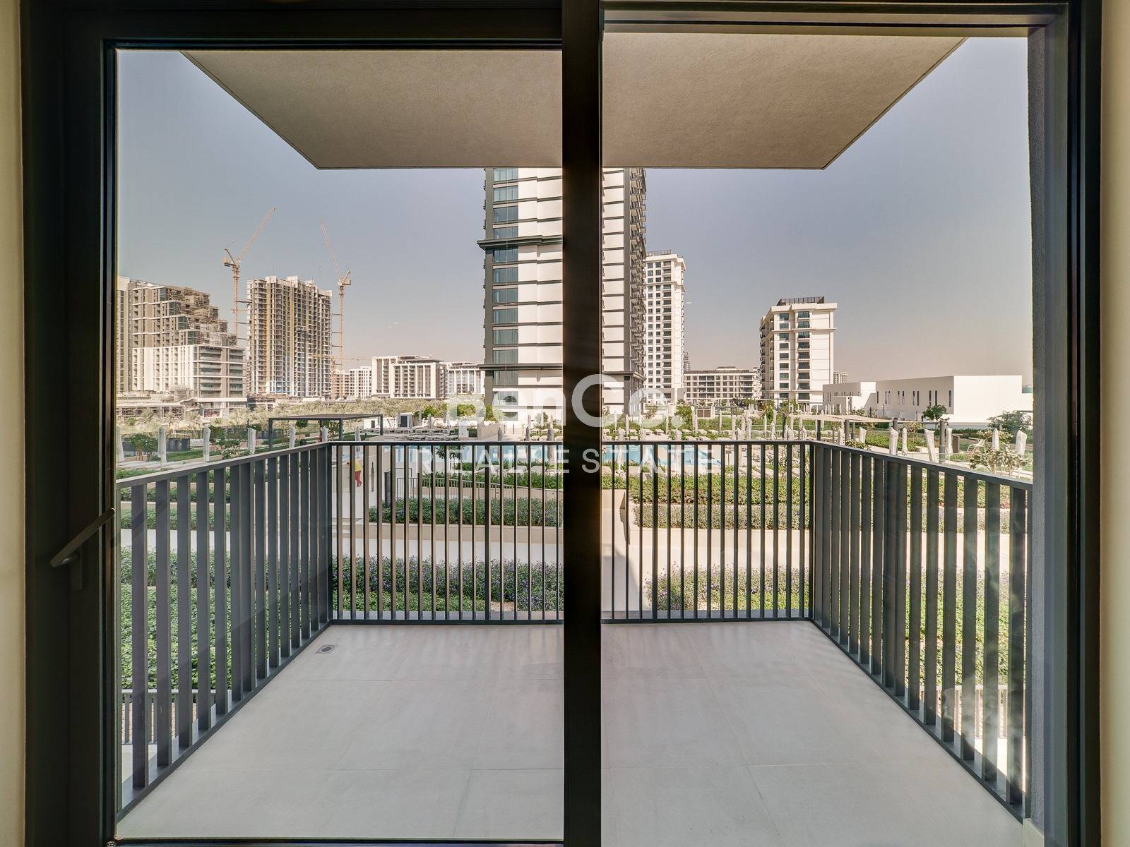 Brand New | Pool and Park View | Chiller Free