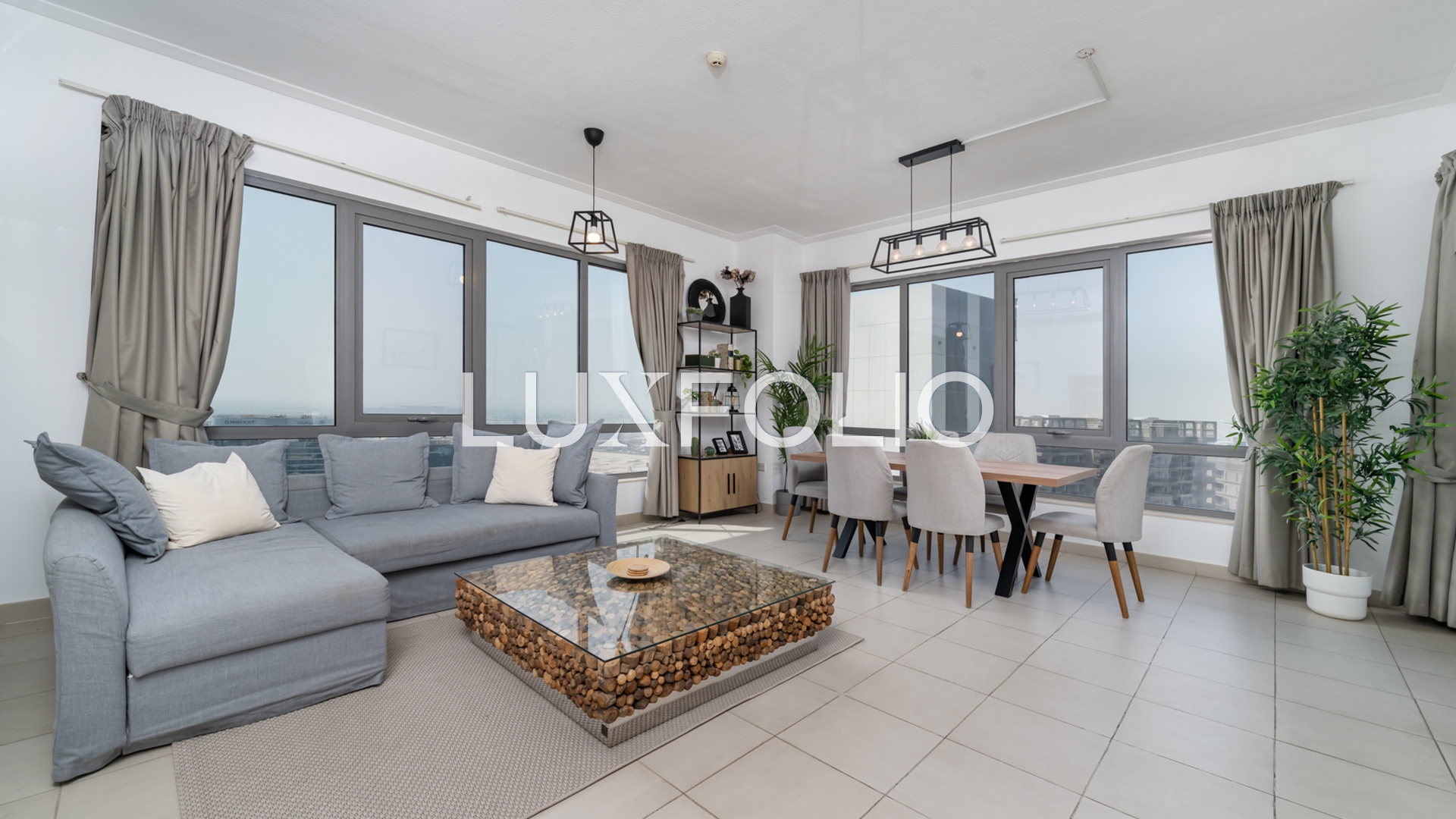 LUXURY 1BR DOWNTOWN VIEWS- AVAILABLE NOW