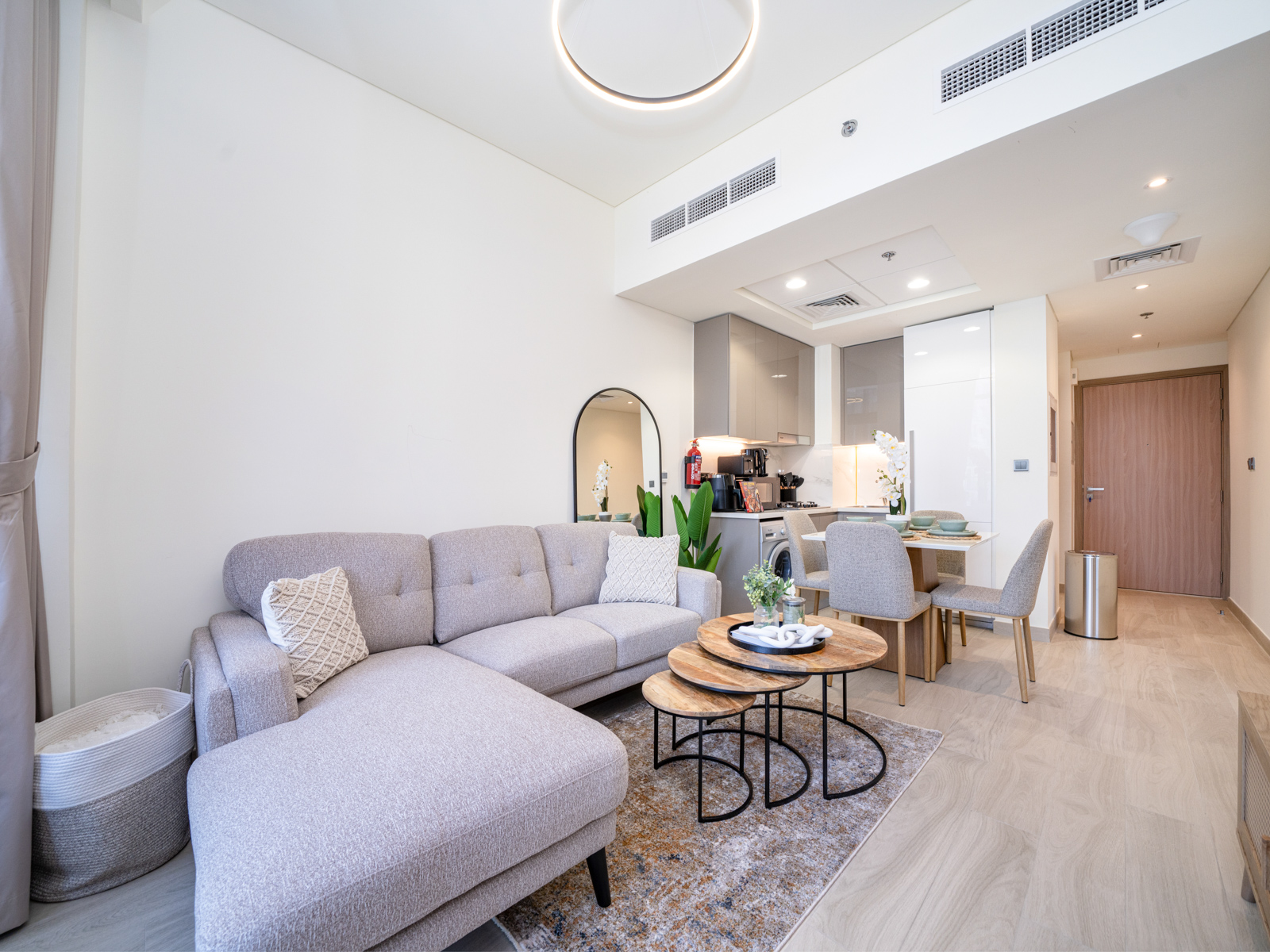Cosy and Chic 1 Bed in Azizi Riviera AVAILABLE NOW