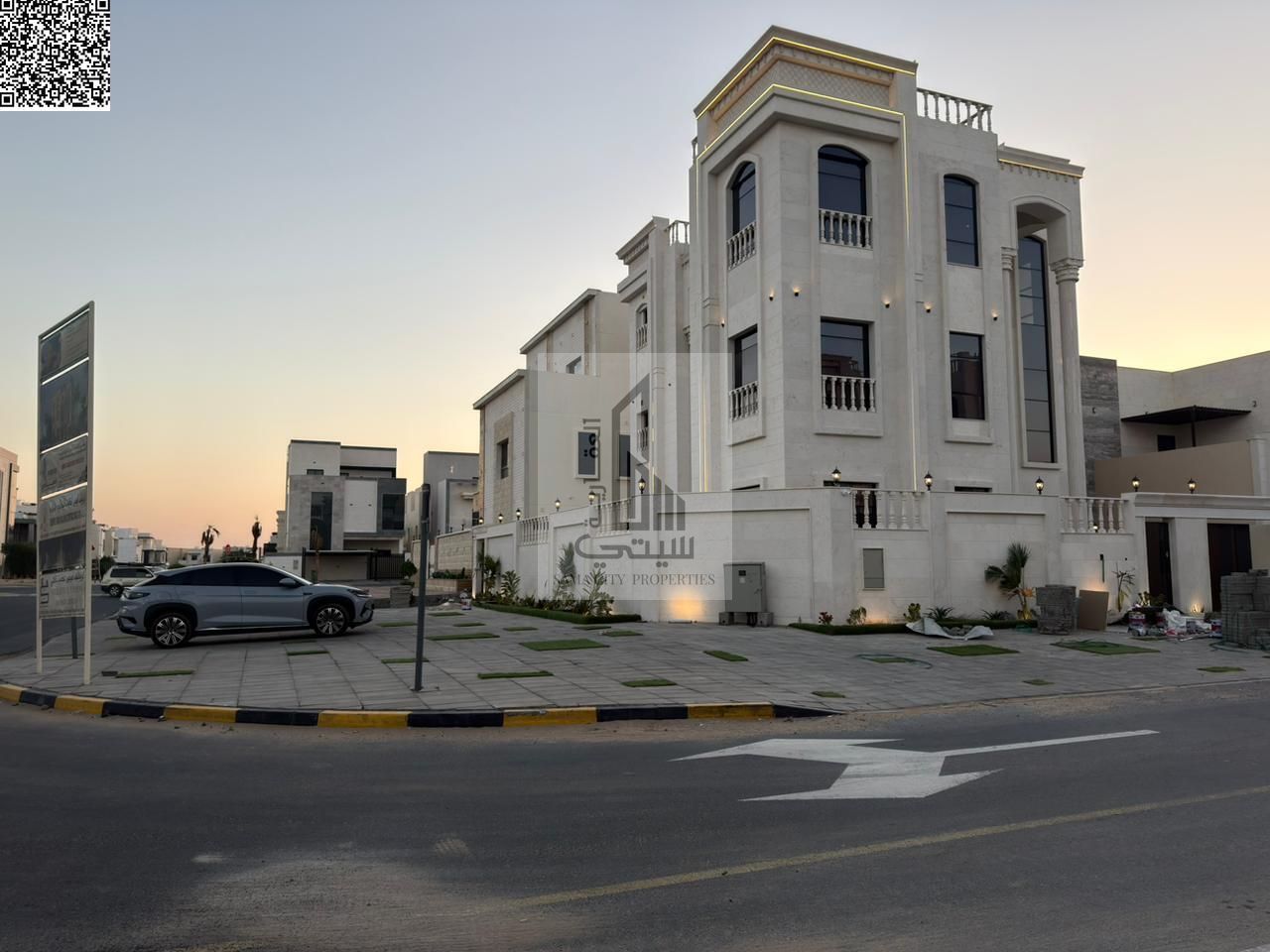 Villa for Sale in Al Zahia Features: • 6 Master Bedrooms • Majlis with Bathroom • Living Room with Bathroom • Main Kitchen • Maid's Room • Larg