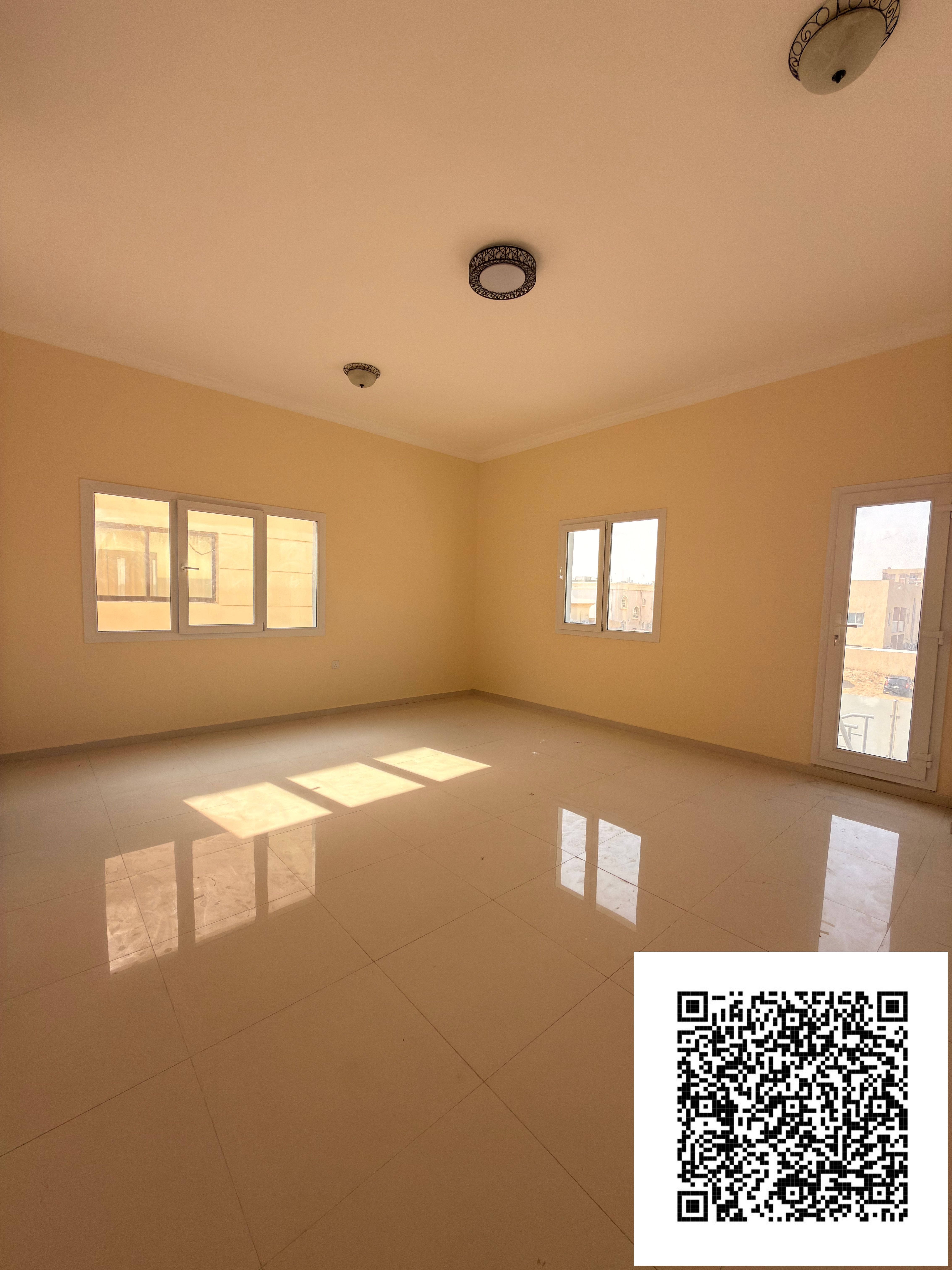 Only 4 master bedroom no hall no majlish