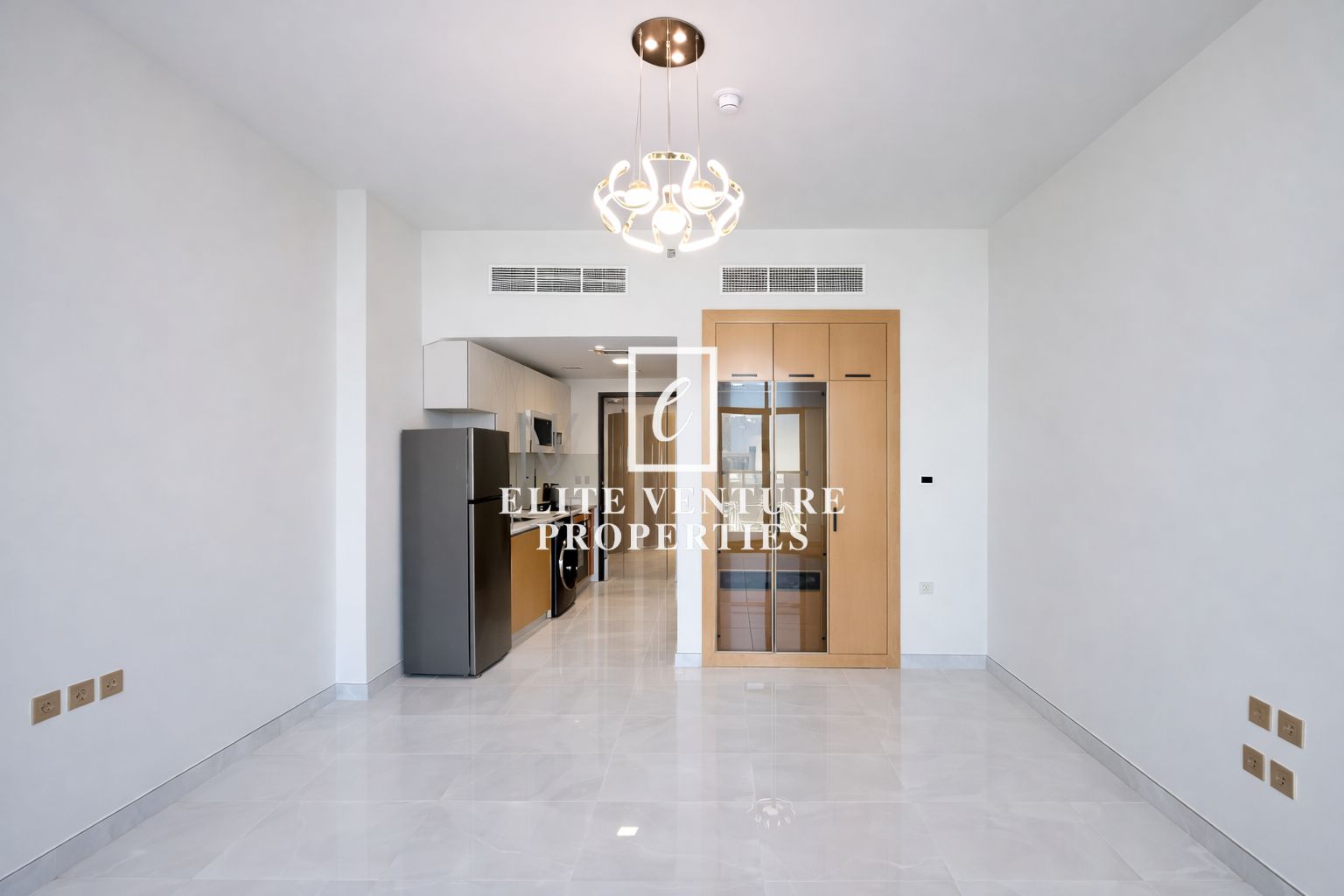HIGH FLOOR | BRAND NEW BRIGHT APARTMENT