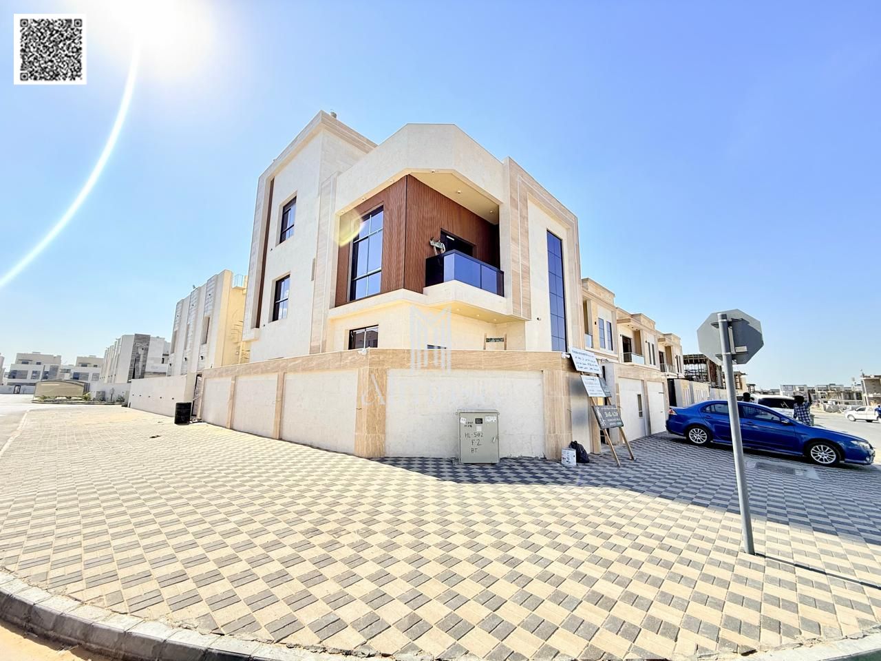 A villa with high-end finishes and a smart layout that ensures maximum privacy.