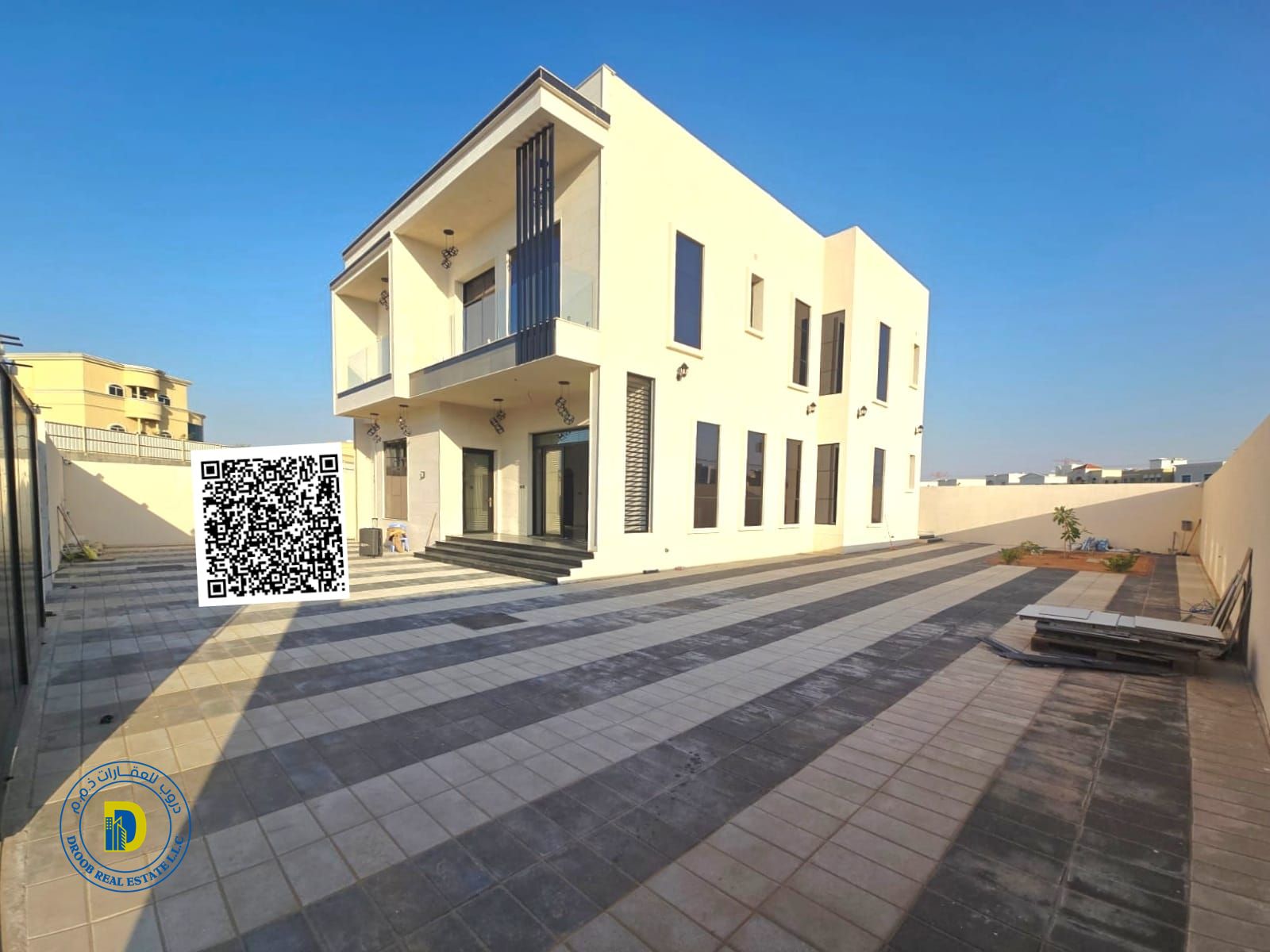 For sale: A stunning 5-bedroom villa in Al Yasmin area, featuring a living room, majlis, and rooftop terrace. Attractive price includes air conditioni