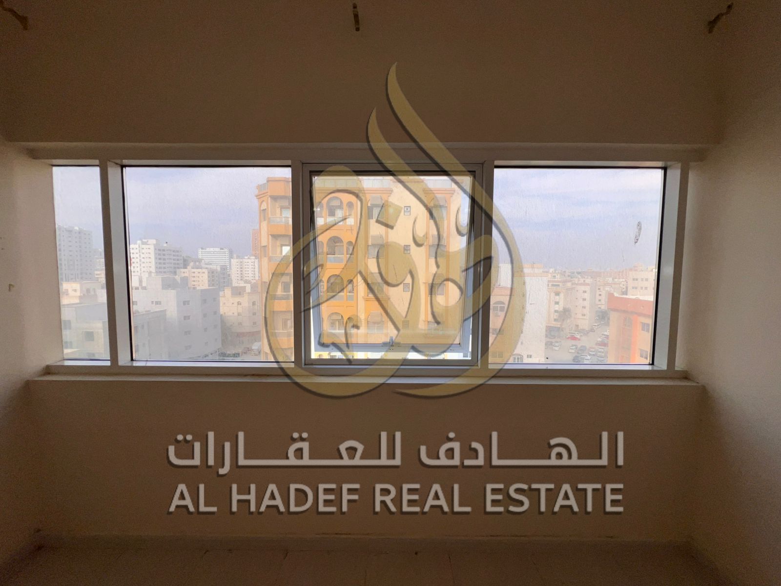 A studio apartment is available for annual rent in Al Musalla, a vibrant area with easy access to various parts of Sharjah and all the necessities of