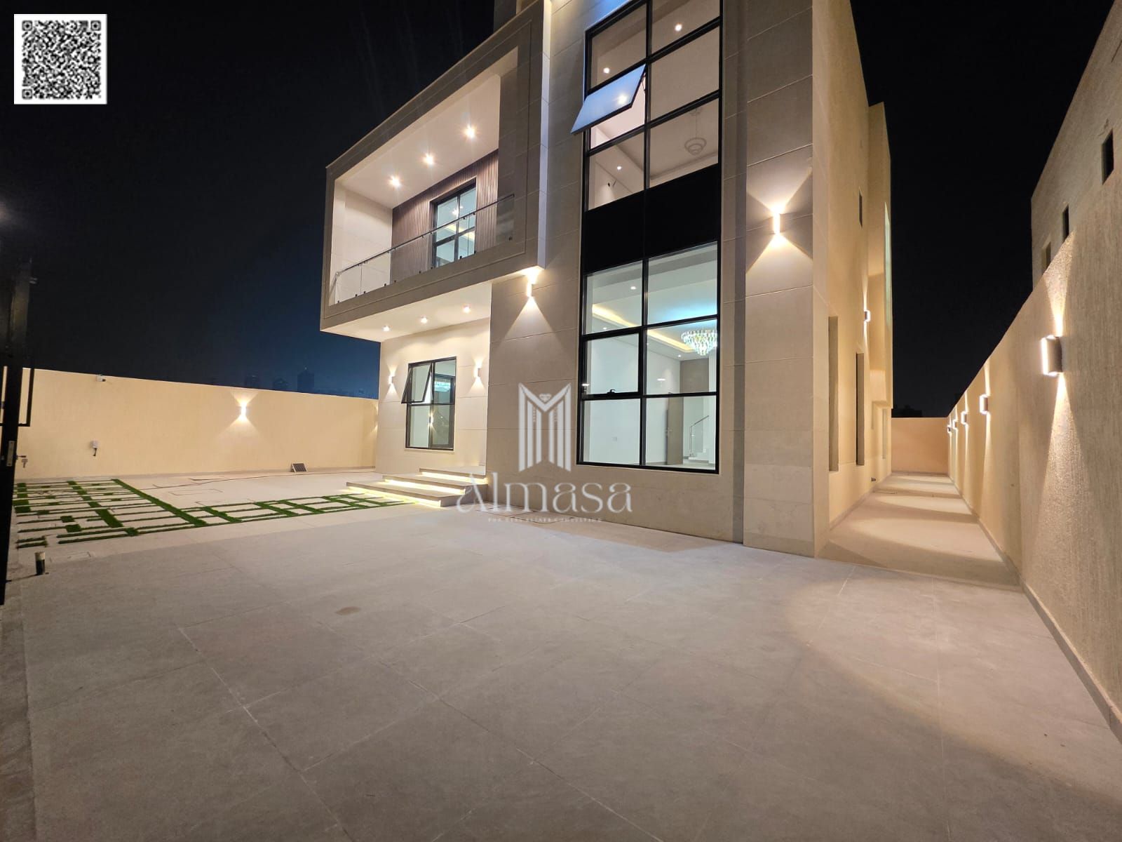 Modern villa on a main street,No service fees,Freehold