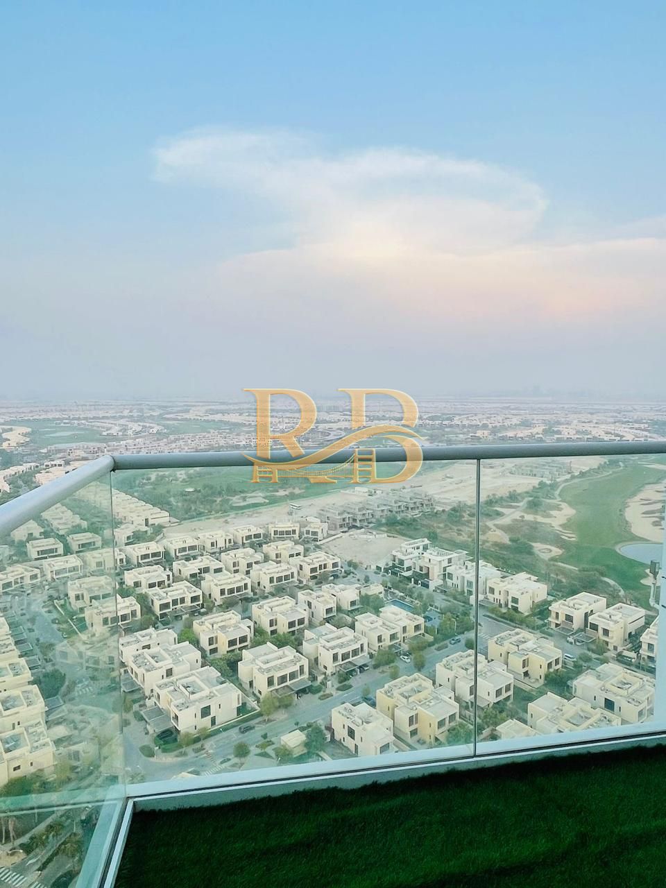 SALE, 1BHK,ONE BEDROOM,FURNISHED,CARSON C,DAMAC HILLS,GOLF VIEW , SPACIOUS, HIGH FLOOR,