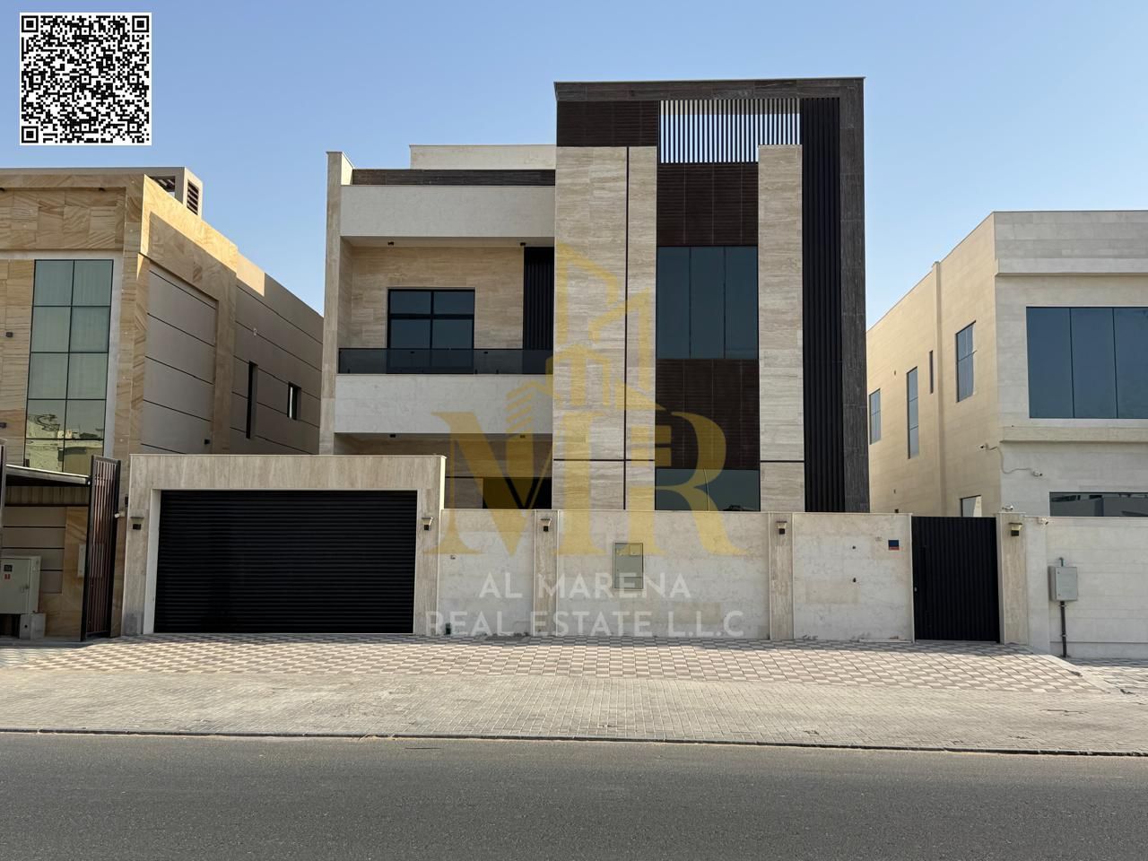 Villa near Uptown Ajman, two floors and a roof with a modern design and spacious areas, five master bedrooms with elevator, high-end finishes and a pr