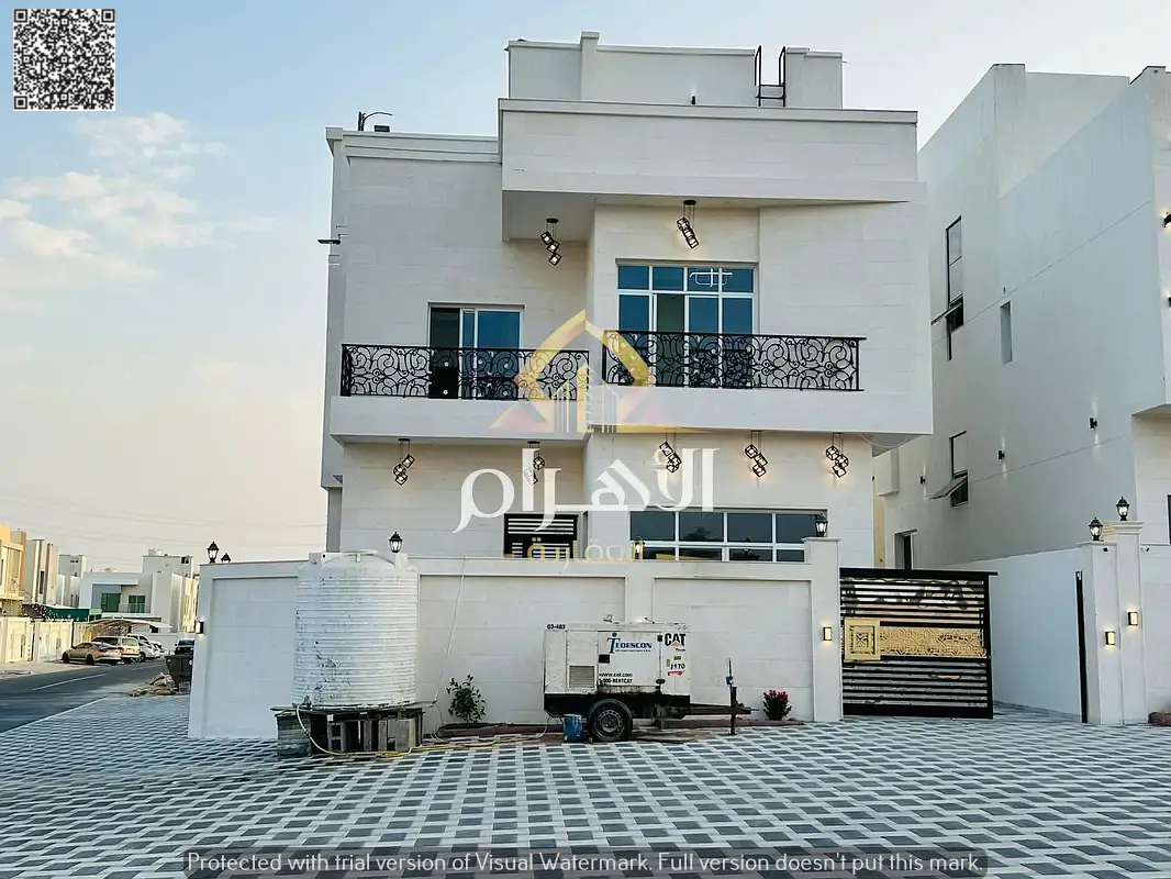 Your chance to own a villa, negotiable price, freehold, open to all nationalities, super deluxe finishing, bank financing or cash available.