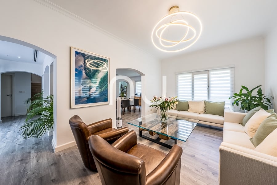 Fully Upgraded 5 Bed | Exclusive | Vacant Now