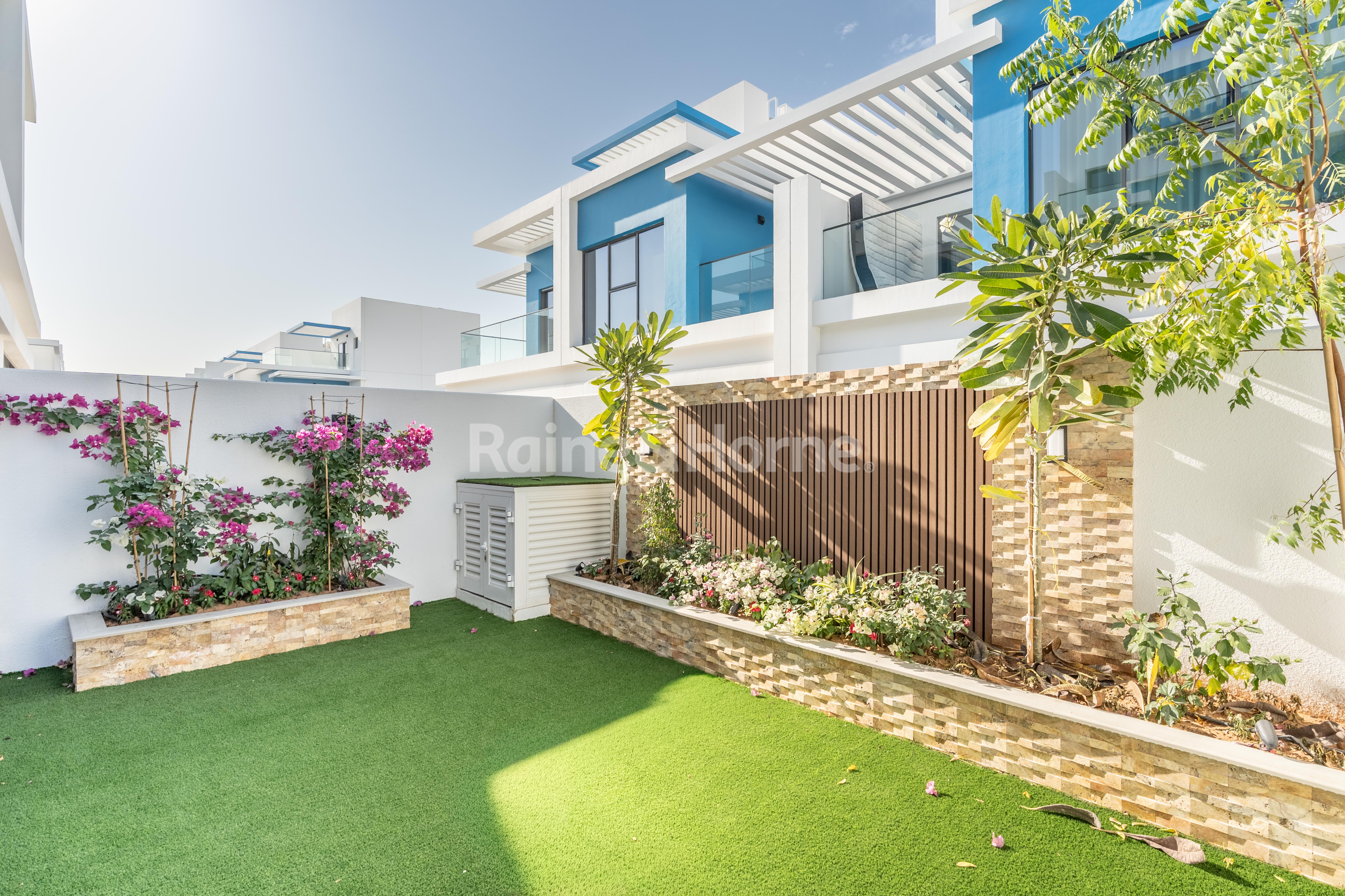 Brand New I Ready to Move-In I Exclusive 5BR+Maids
