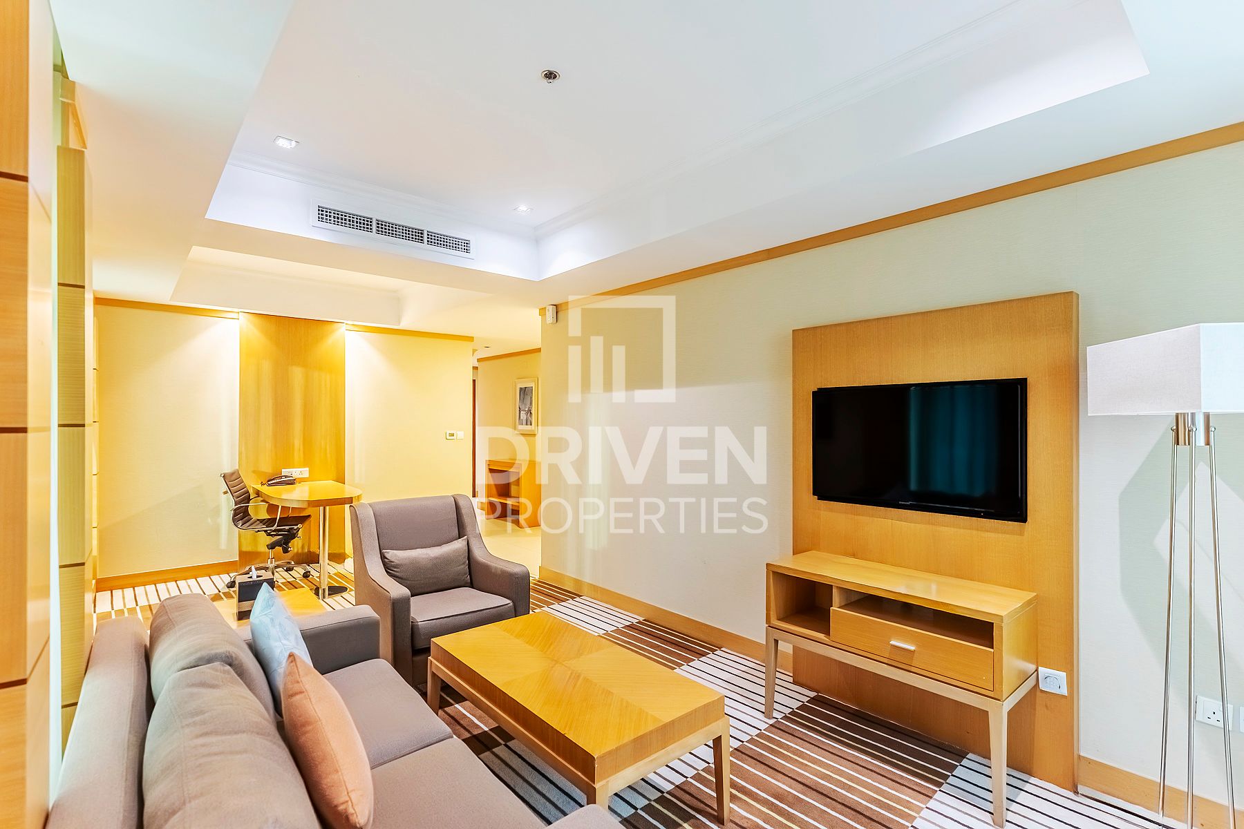 Prime Location | Bills and Cleaning included
