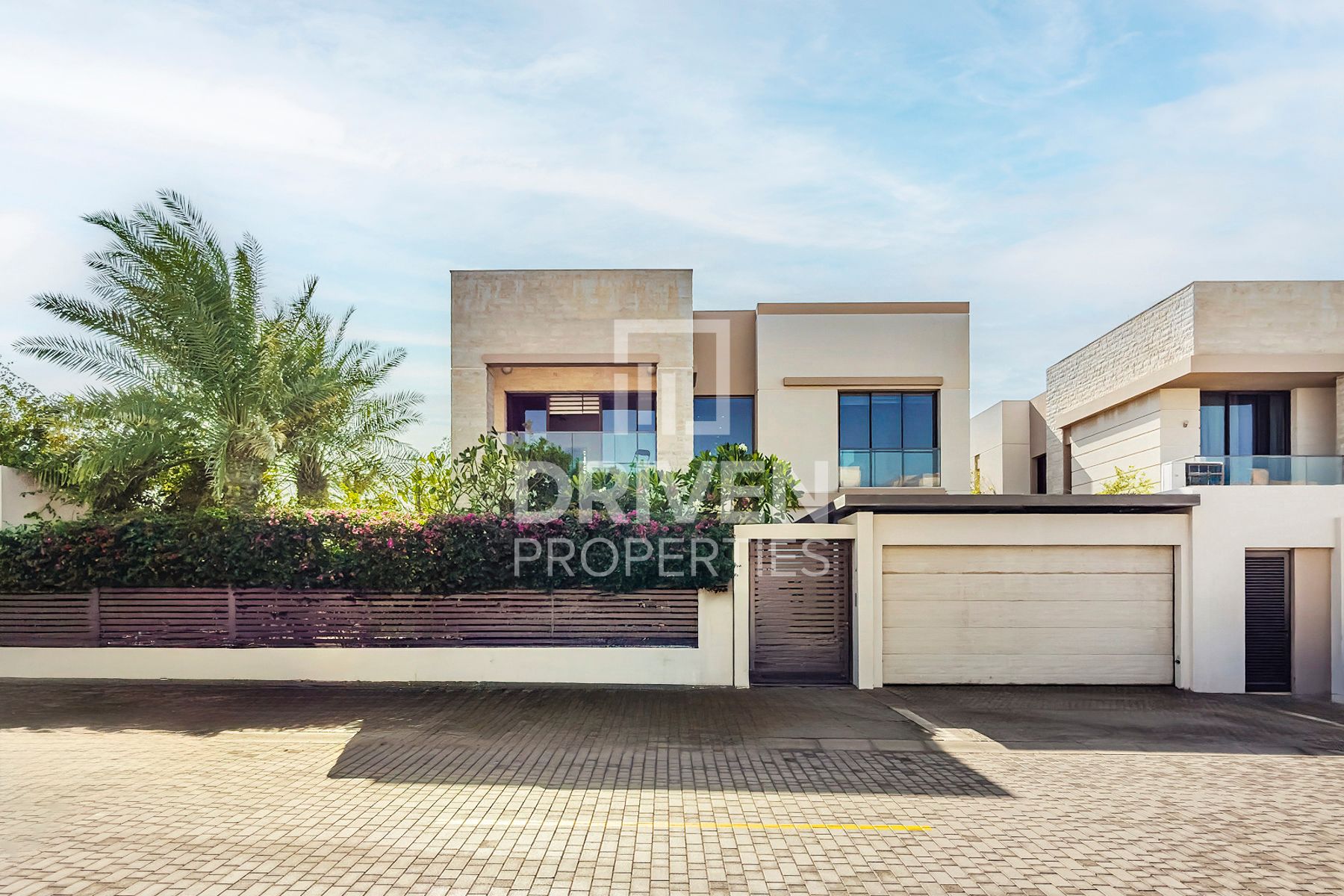 Upgraded Luxury |Premium Unit | Single Corner Unit