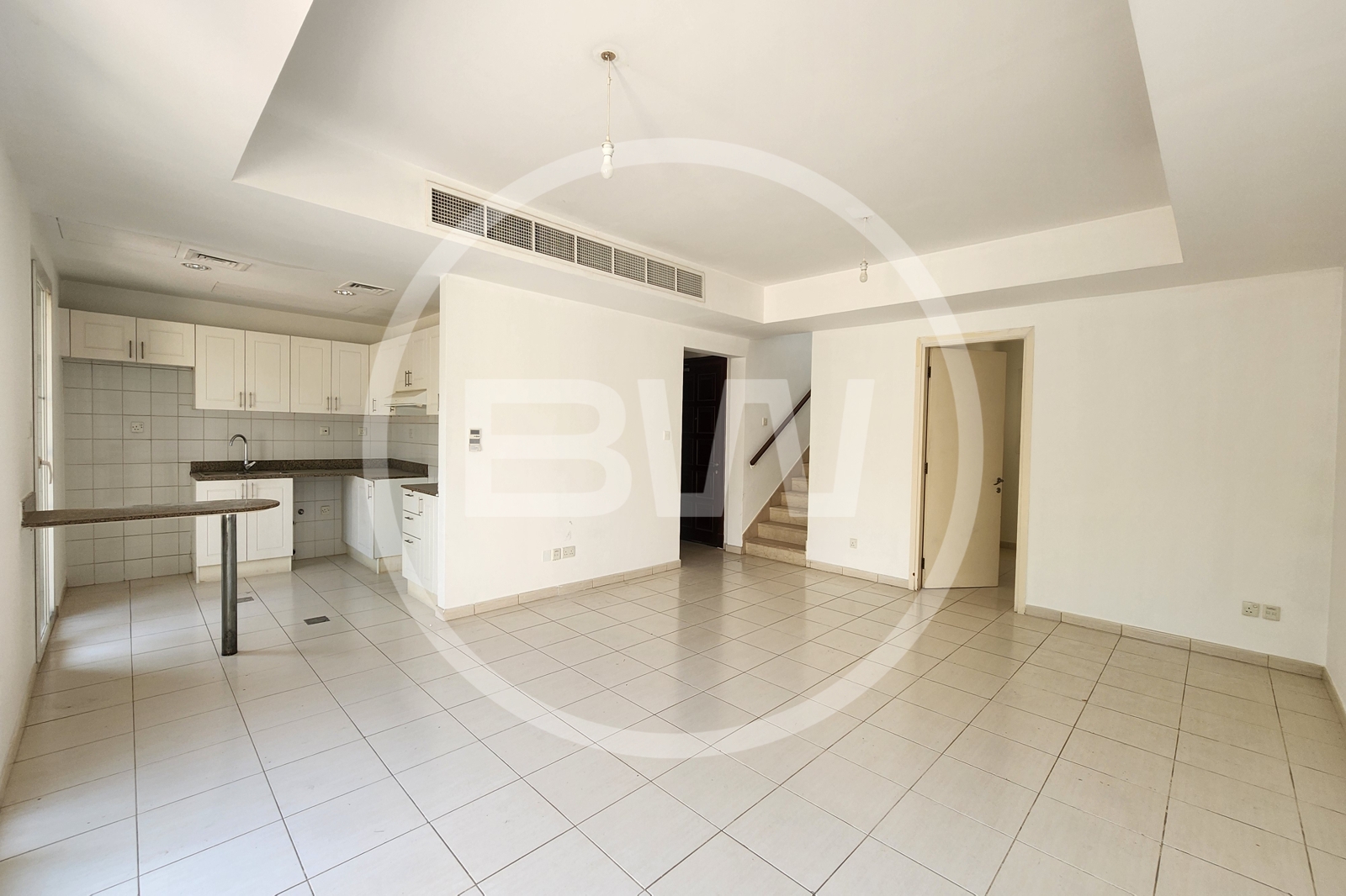 Multiple Cheques | Prime Location | View Today