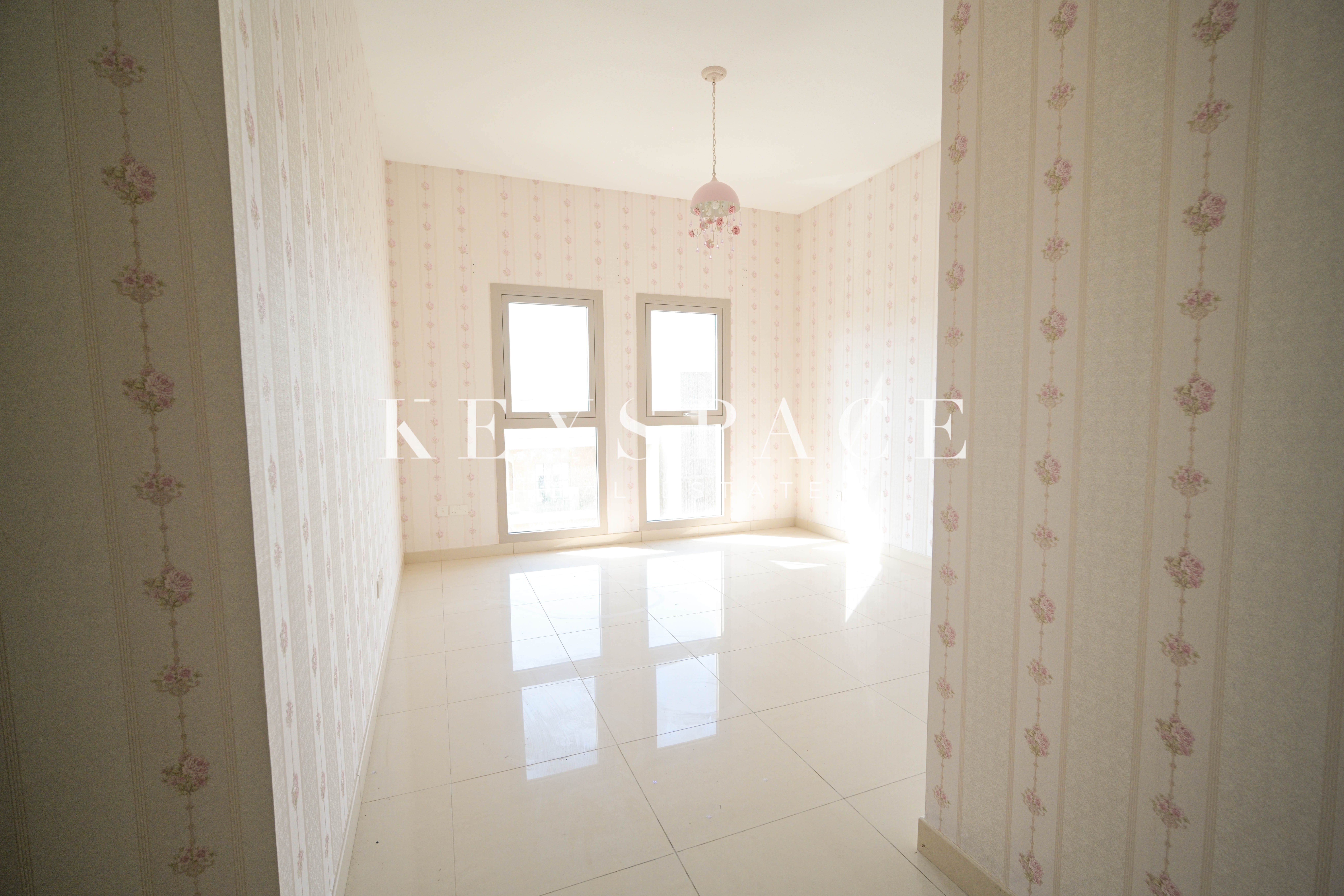 Fully Upgraded Apartment in a Secure, Modern Setting | Resale