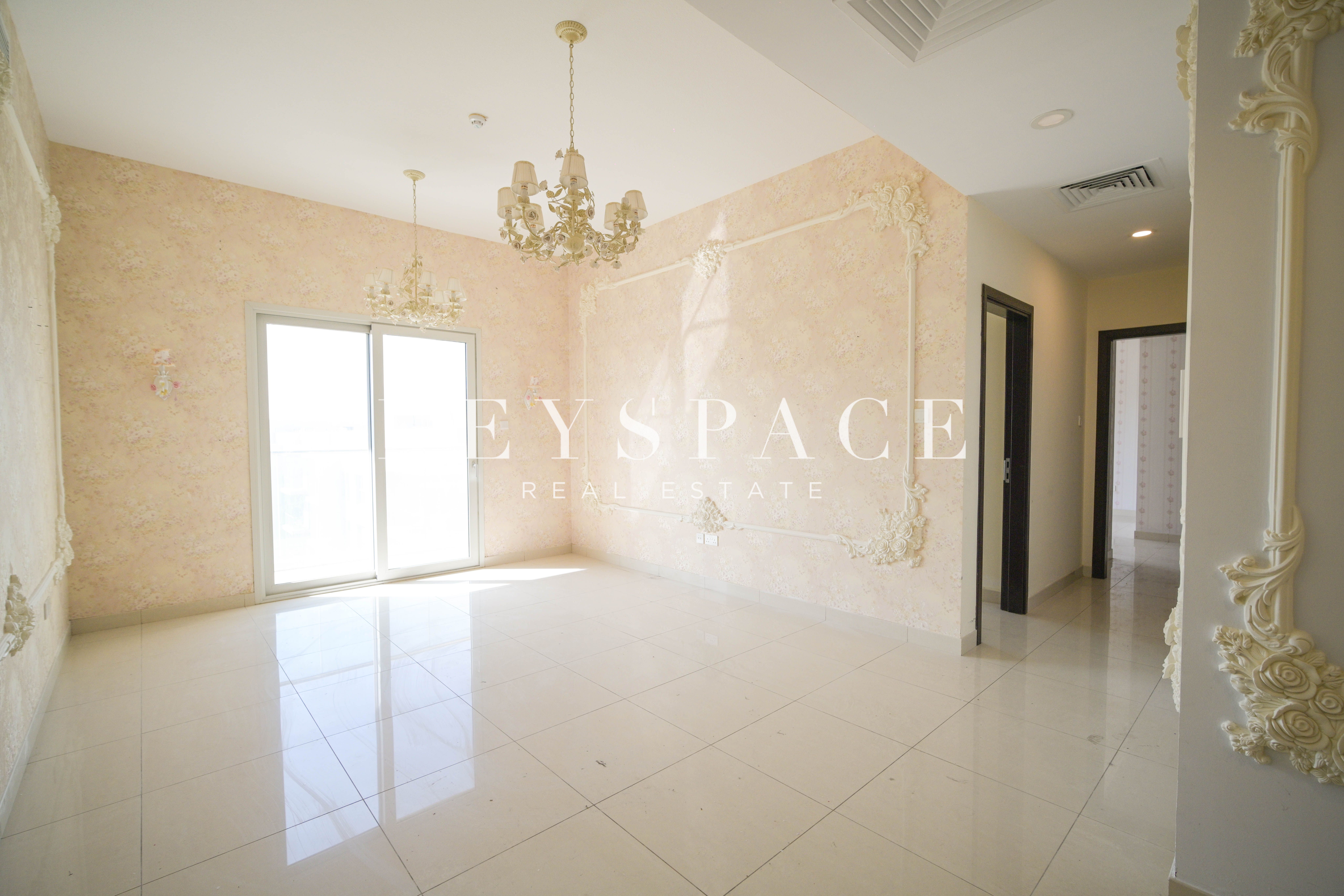 Contemporary Apartment in Exclusive Gated Community | Resale