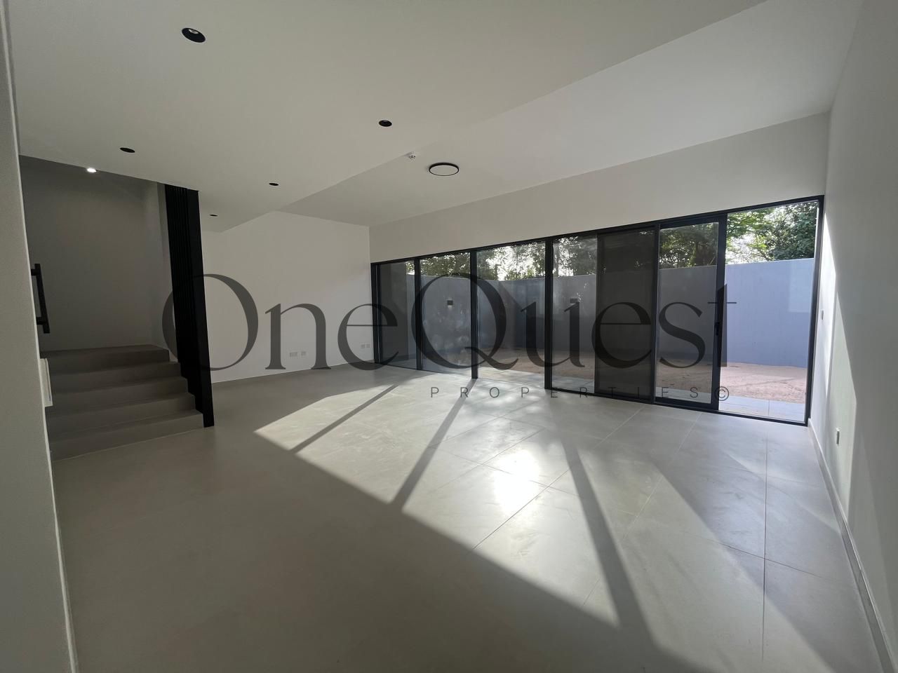 ready to move // free hold // mortgageable // vastu