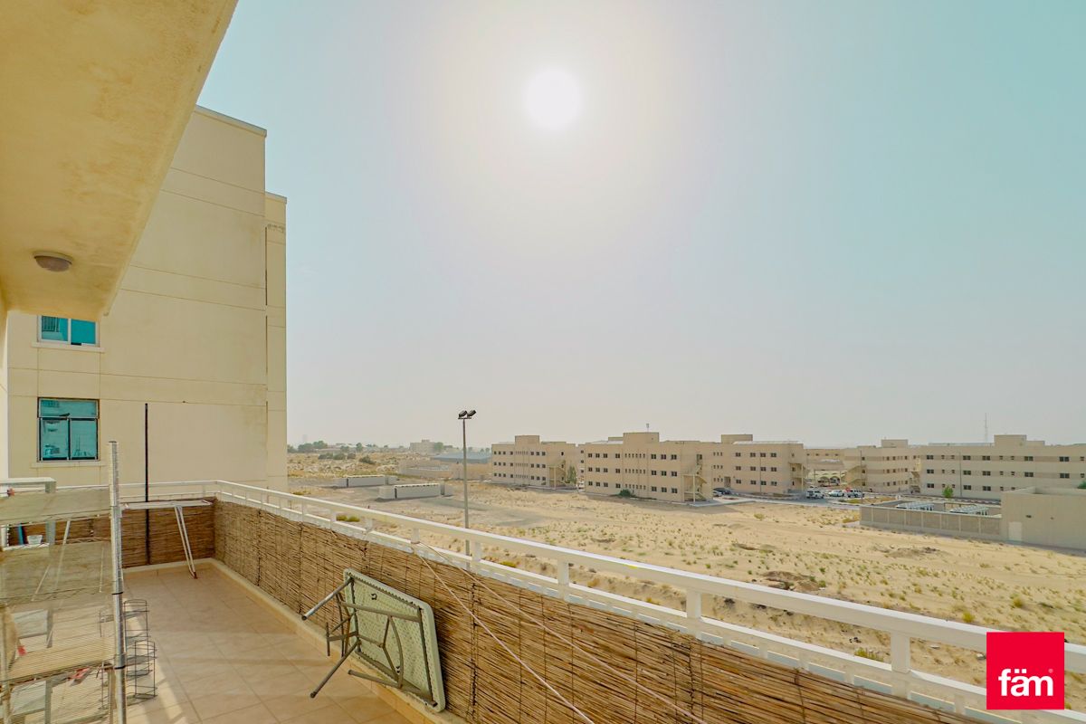 Huge 1 BHK, 1066 SQFT | Rented Unit | Urgent Sale