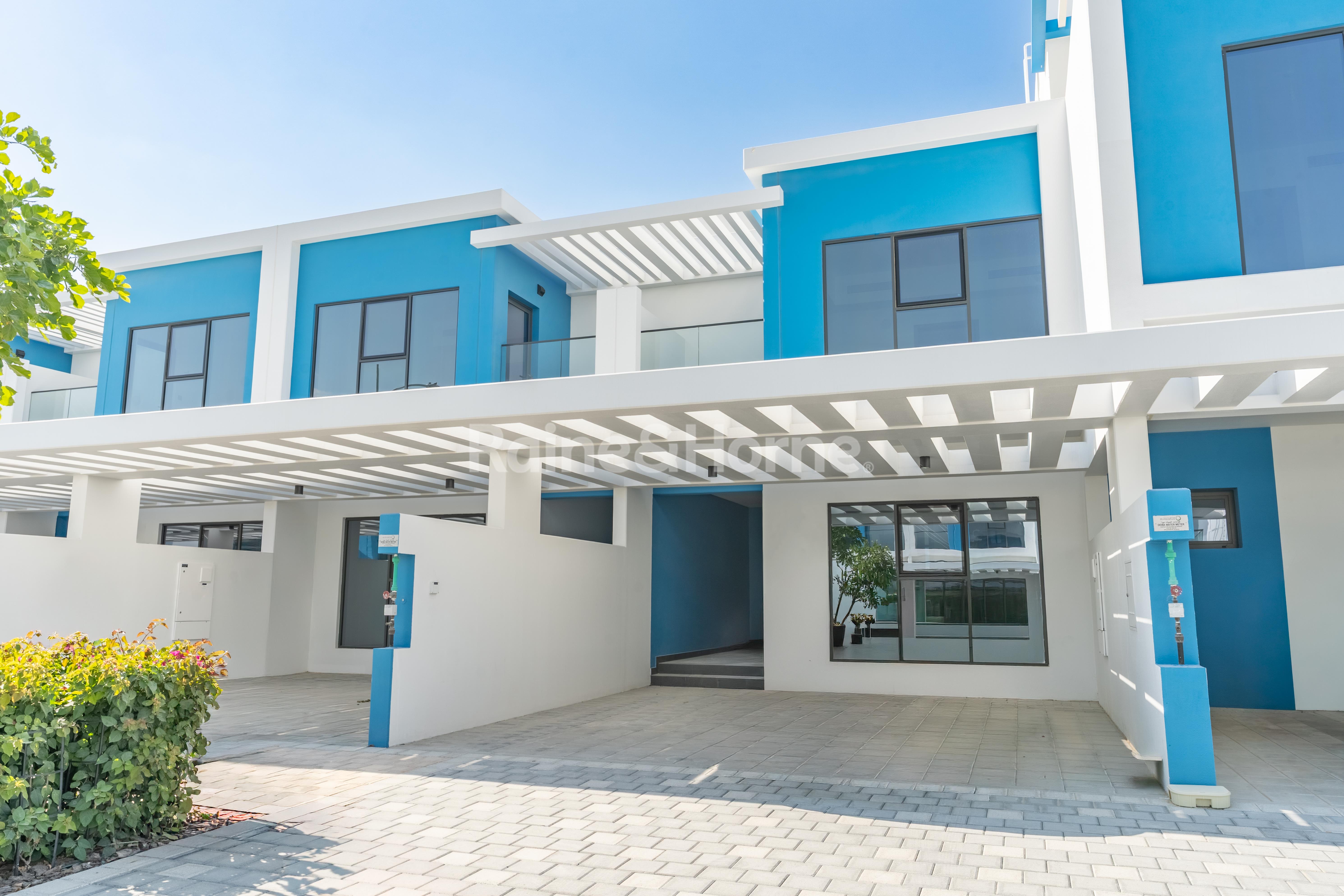 1 Month FREE I Single Row I 4BR Townhouse for Rent