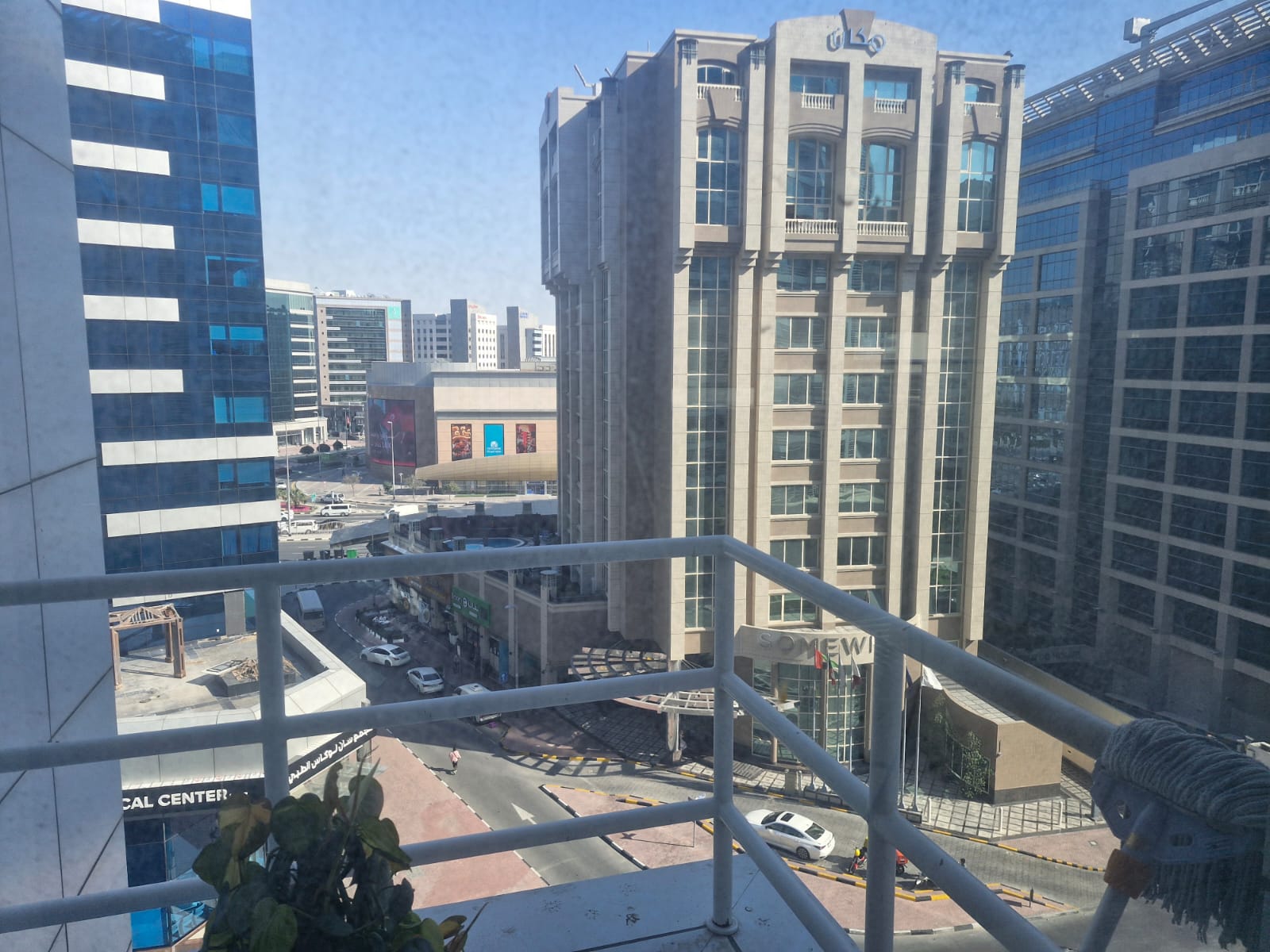 NEAR DEIRA CITY CENTRE / CLOSE TO METRO | FITTED OFFICE | SPACIOUS OFFICE / IDEAL FOR BUSINESS CENTRE. .