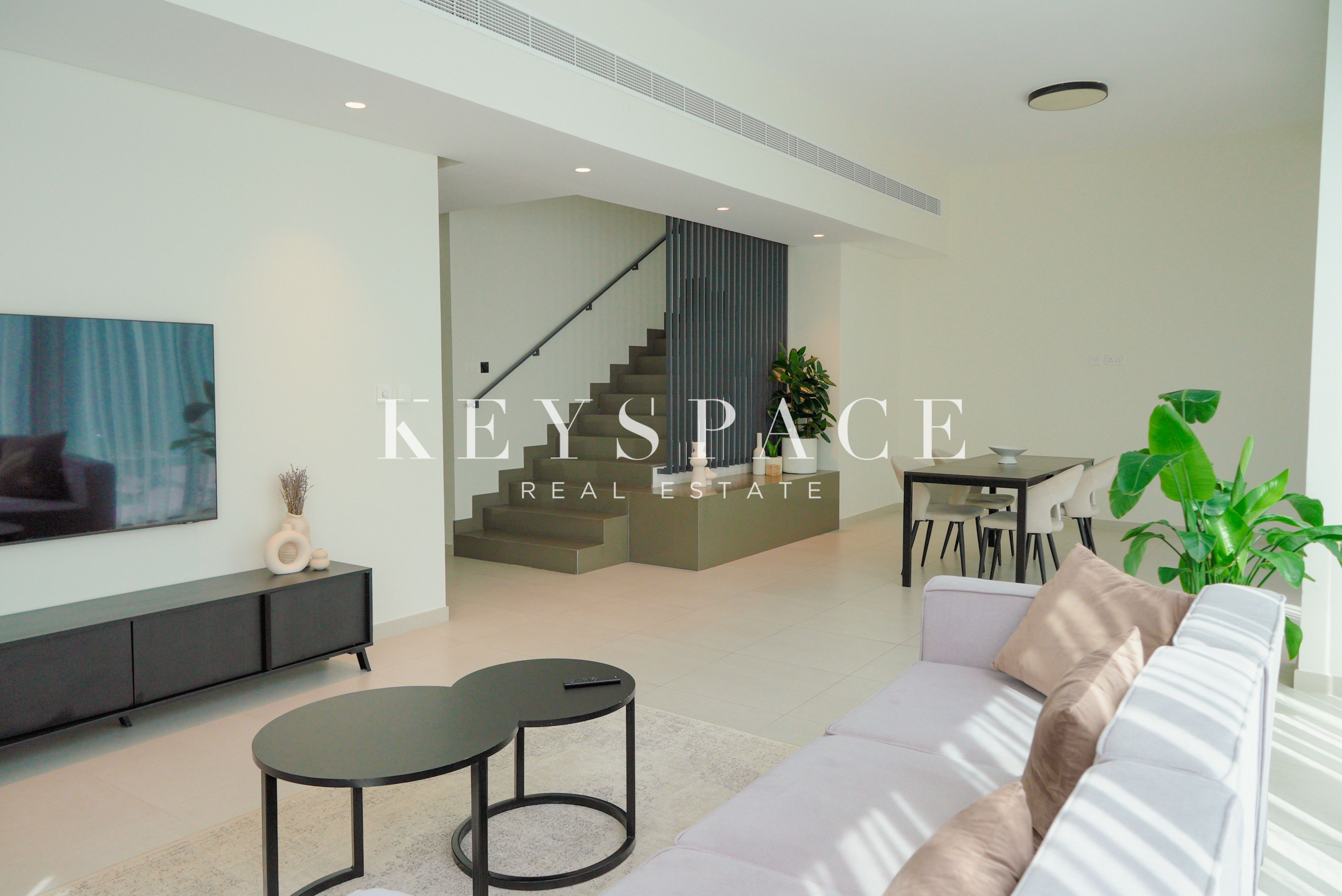 Expansive Modern Residence | Ideal for Homeowners & Investors | Resale