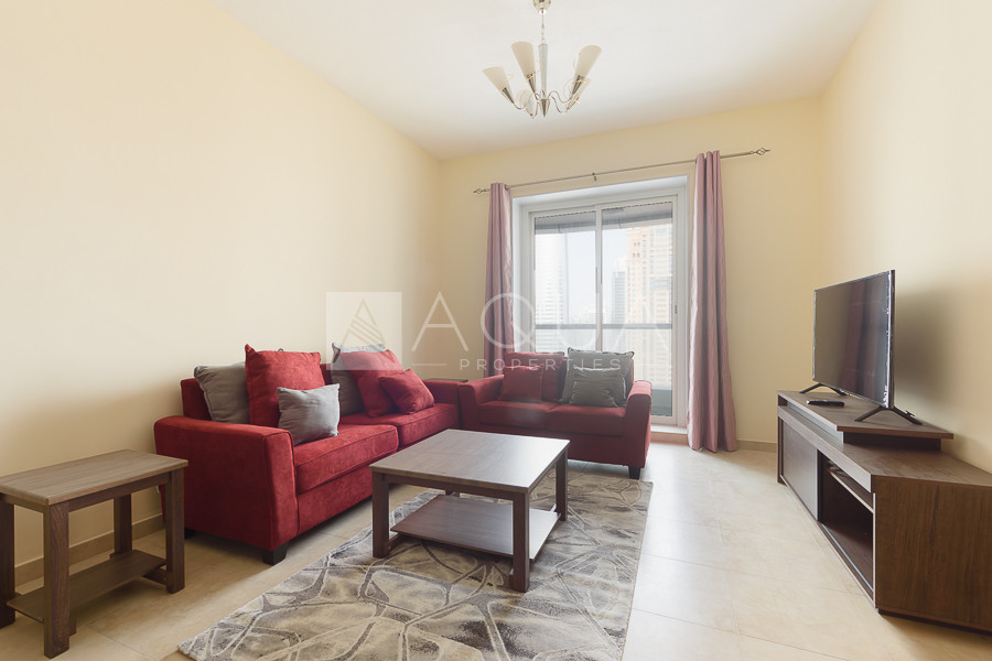 Exclusive | Spacious | Fully Furnished | Lake View