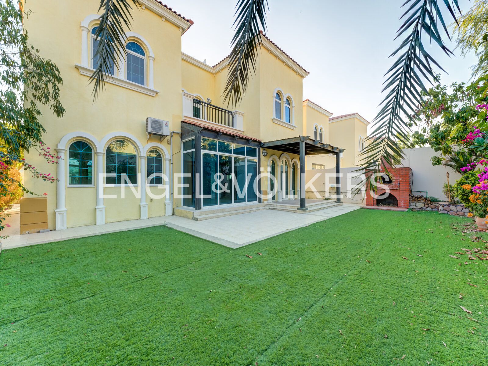 Ready to Move In | Large Plot | Landscaped