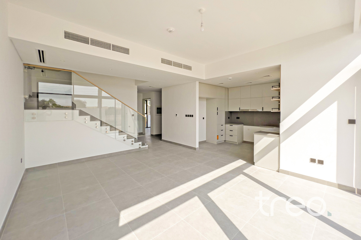Exclusive | Corner Plot | Available 21st Feb