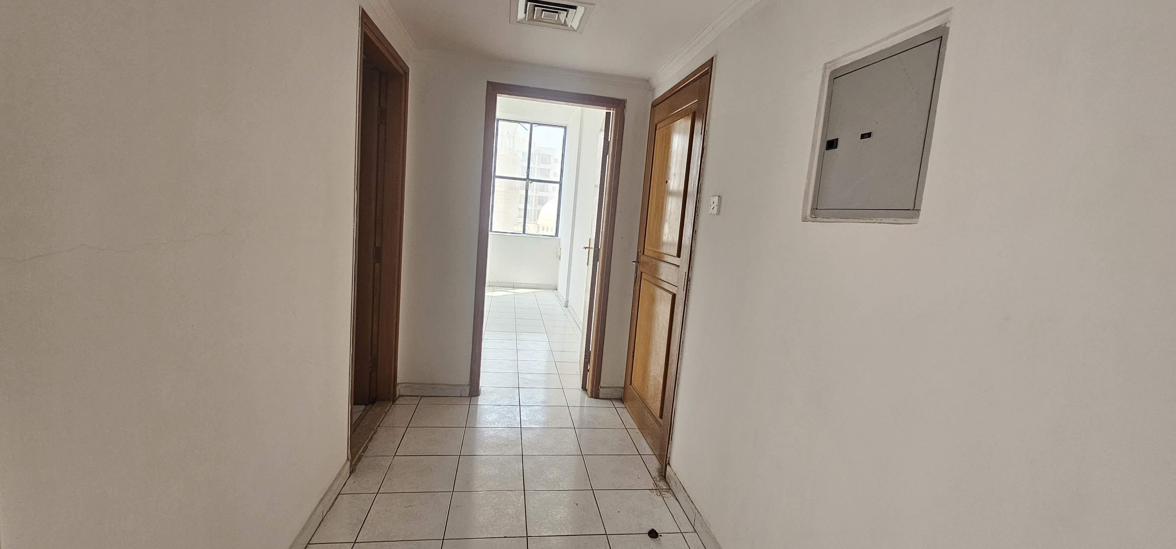 NICE OFFER: Huge 1 BHK with Spacious Living Hall Fully Sun lighted