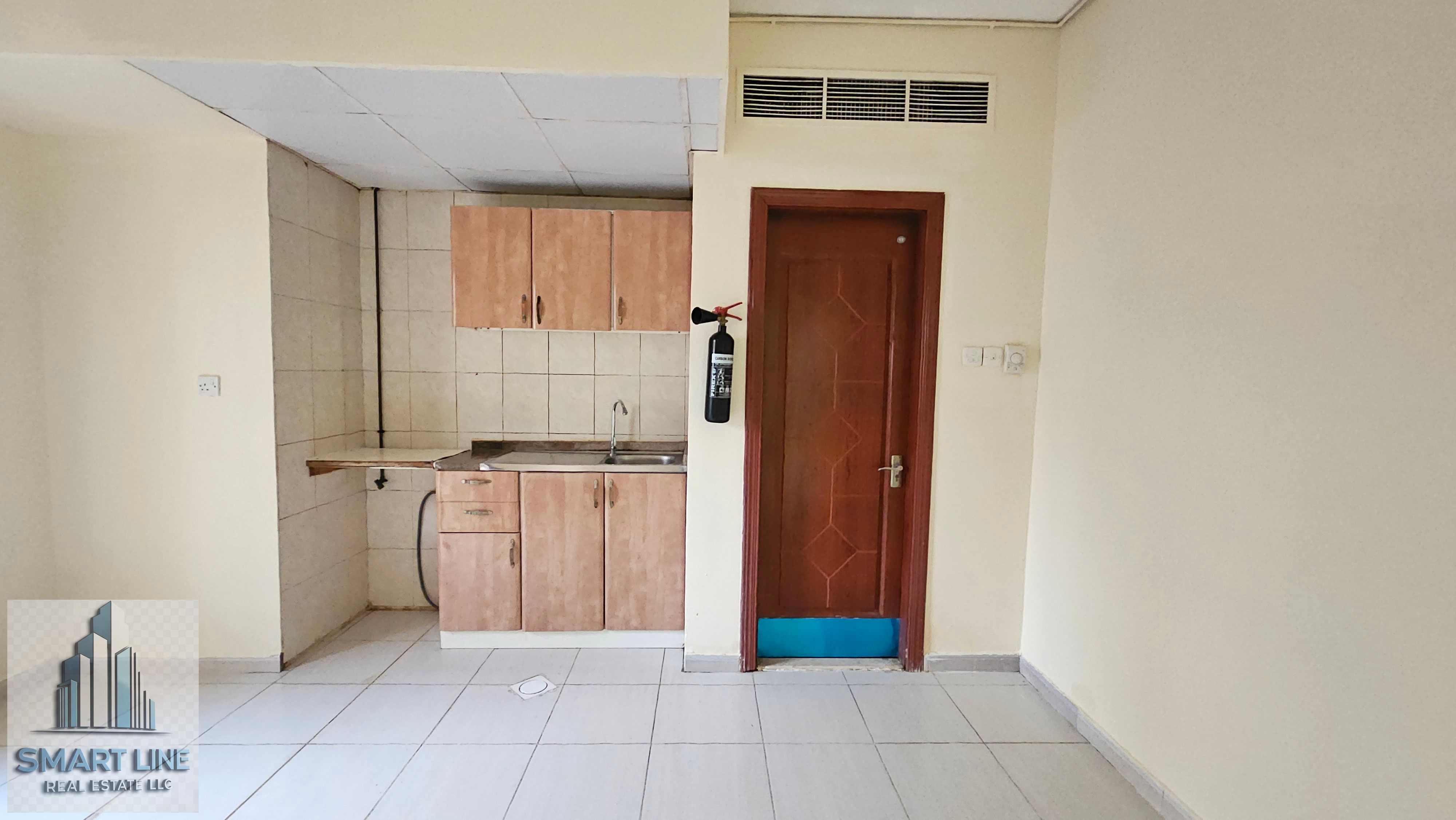 NEAR KING FAISAL STREET : CENTRAL AC NICE STUDIO APARTMENT AVAILABLE
