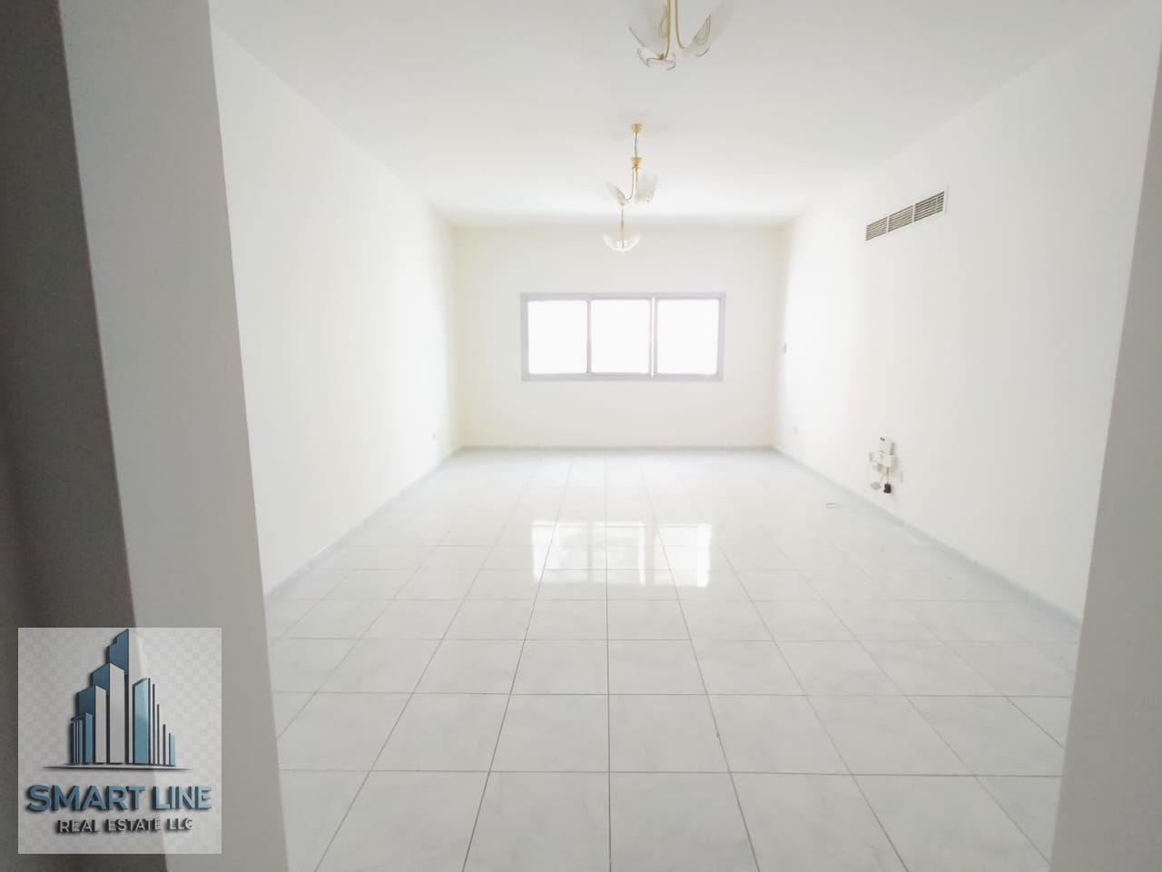 Near King Faisal Street Like Brand New Building Specious 2Bhk Apartment With 2 Full Bathrooms Nice And Finshing