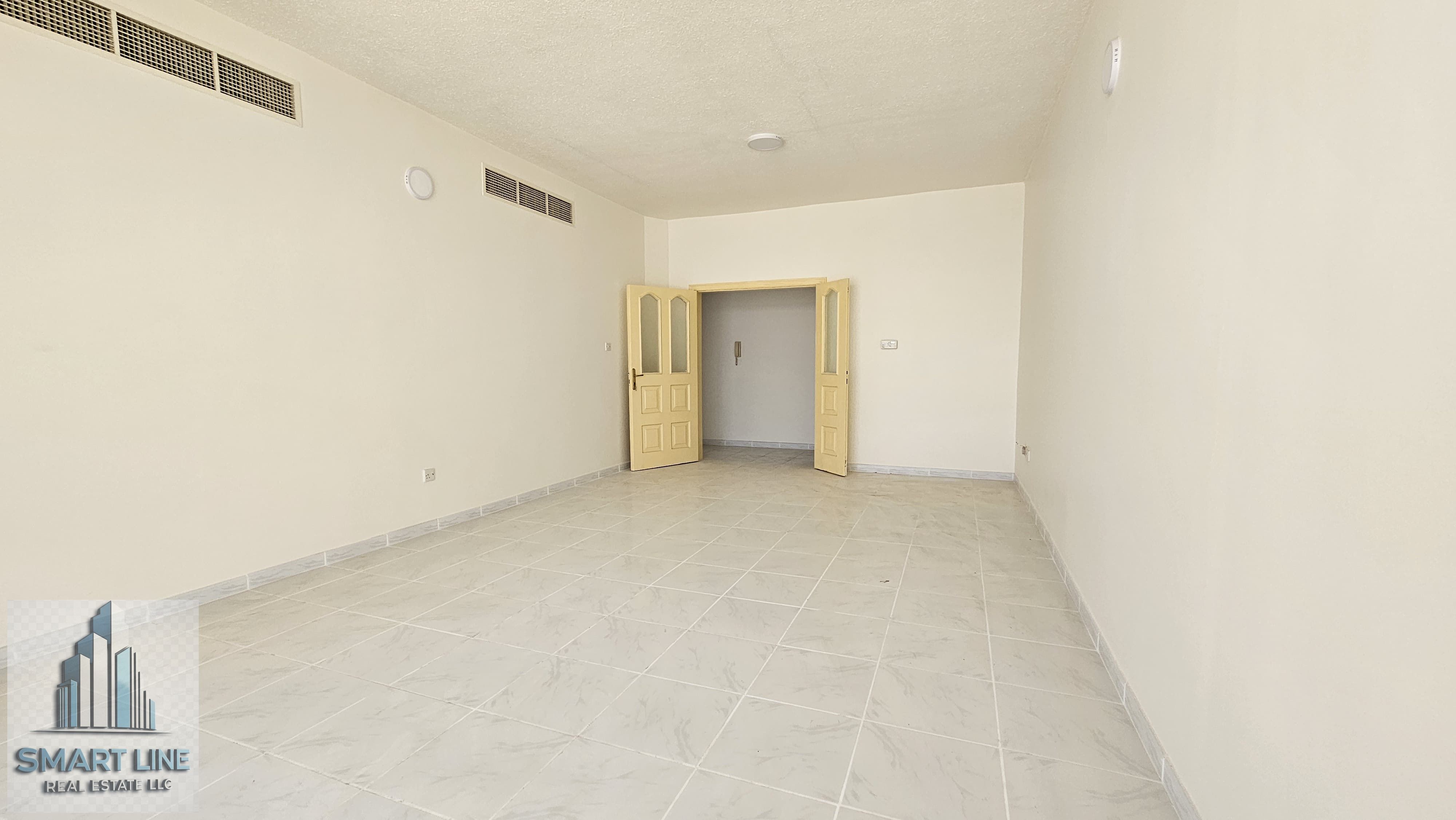 15 Days Free:Luxury 3Bhk Apartment With Seprate Living Hall And 3 Balcony Full Open View Like Brand New Building